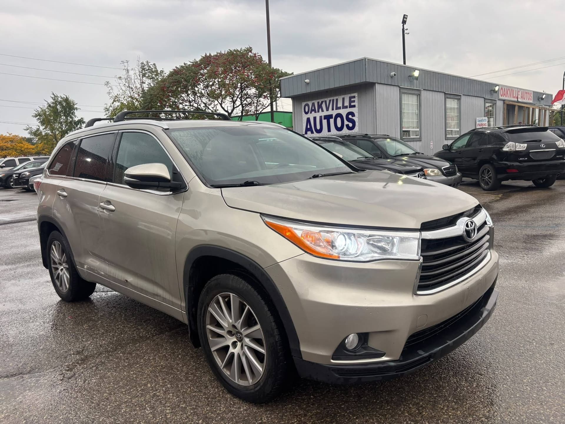 2016 Toyota Highlander AWD 4dr XLE
