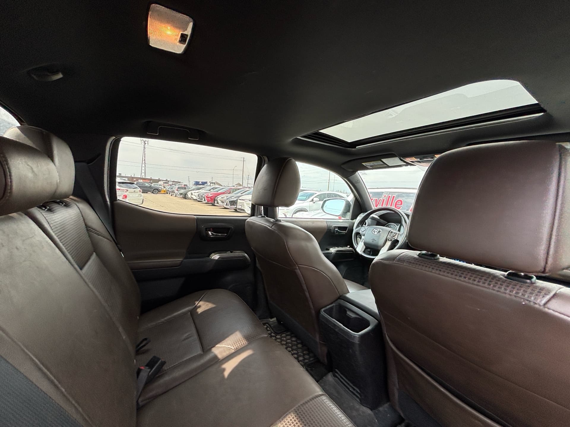 2016 Toyota Tacoma  Limited Double Cab 4WD V6 Auto