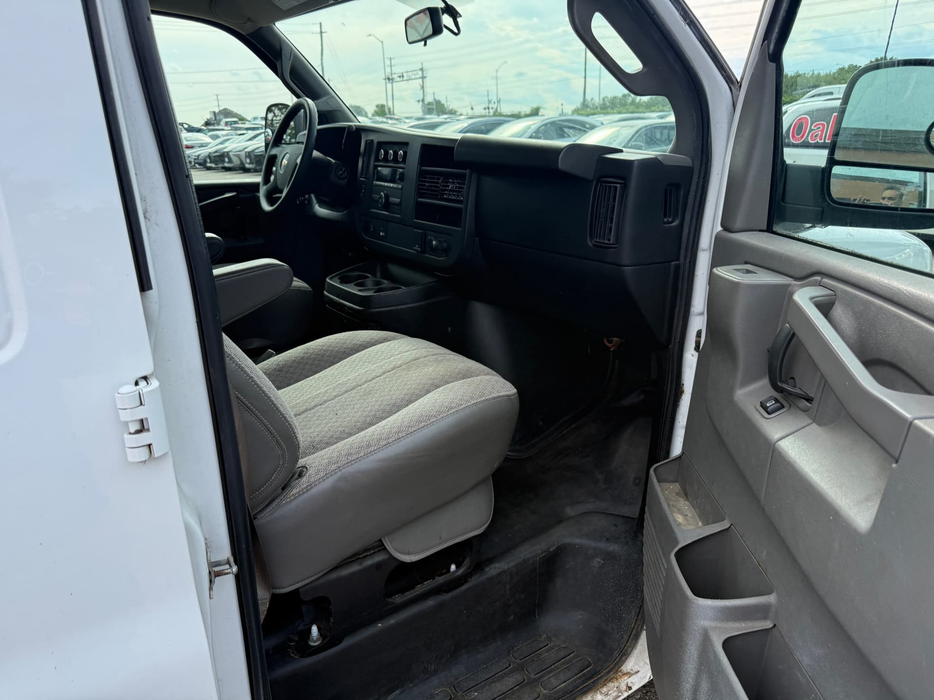2017 Chevrolet Express RWD 2500 135"