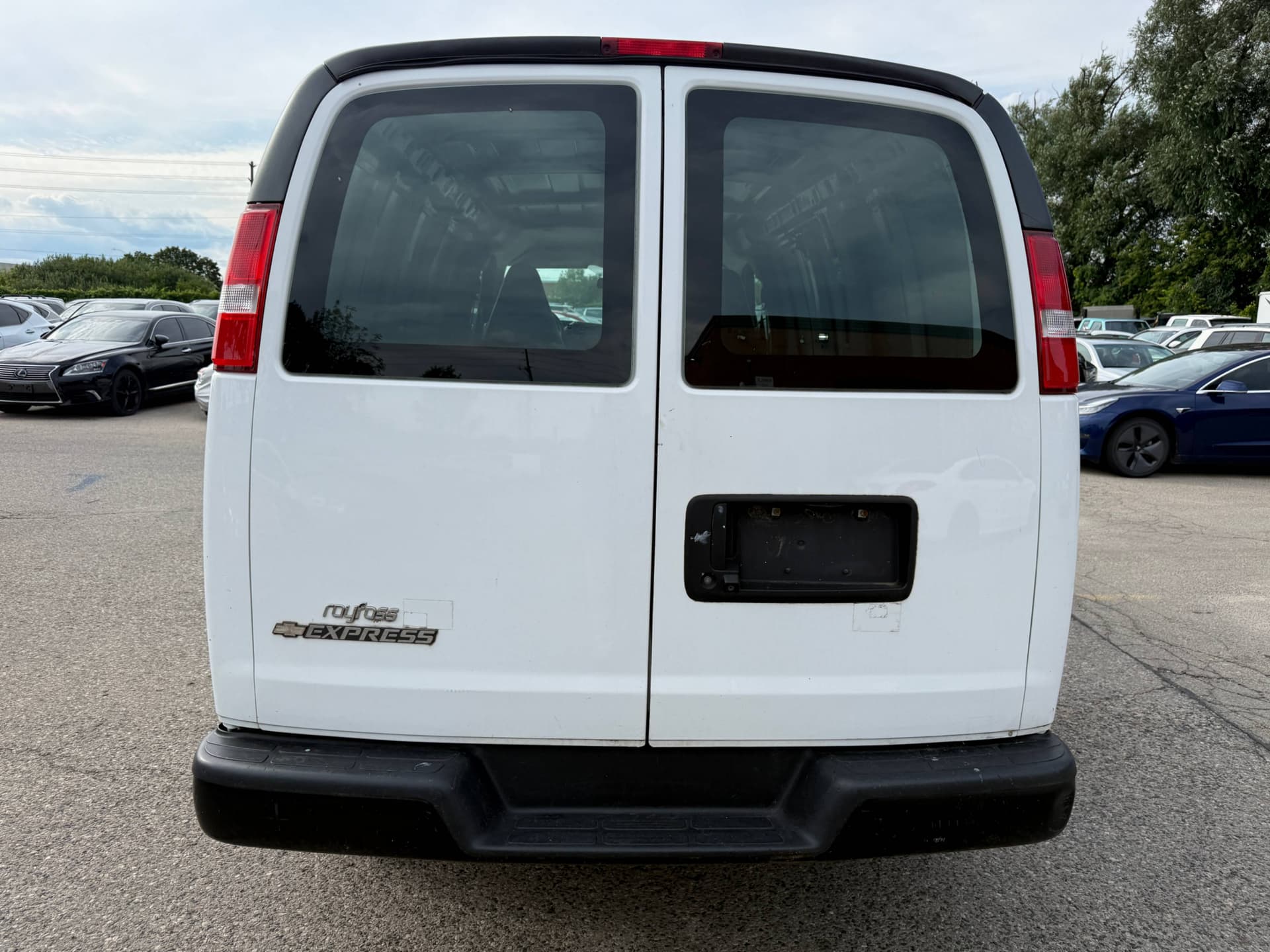 2017 Chevrolet Express RWD 2500 135"