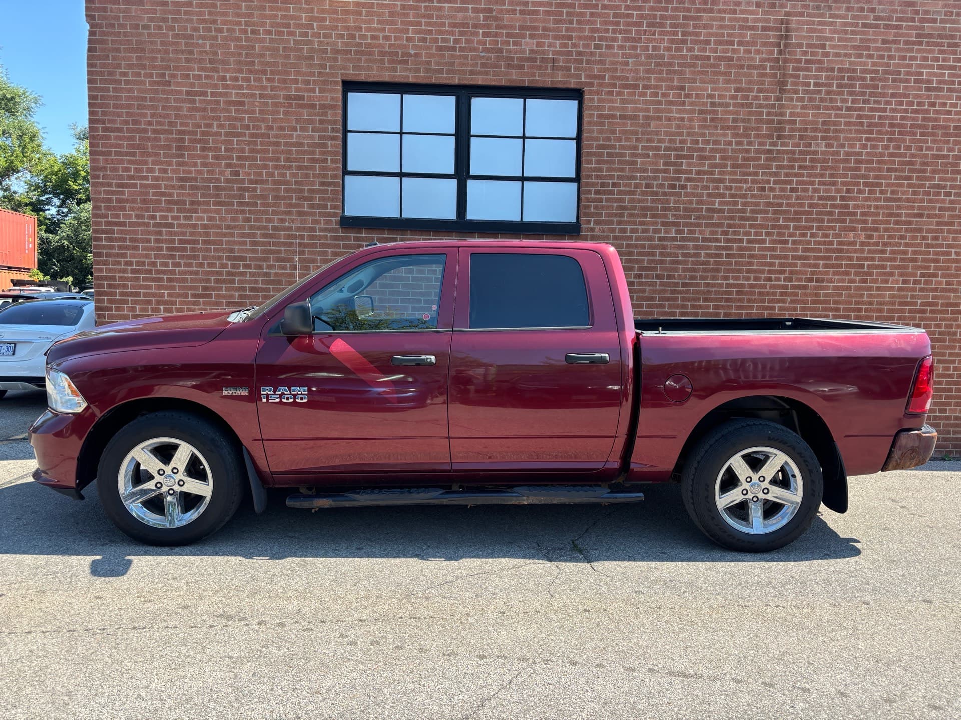 2017 Ram 1500 4WD Crew Cab 140.5" Express *Ltd Avail*