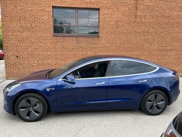 2018 Tesla Model 3 
                LONG RANGE/AUTOPILOT/1 OWNER/NO REPORTED ACCIDENTS

