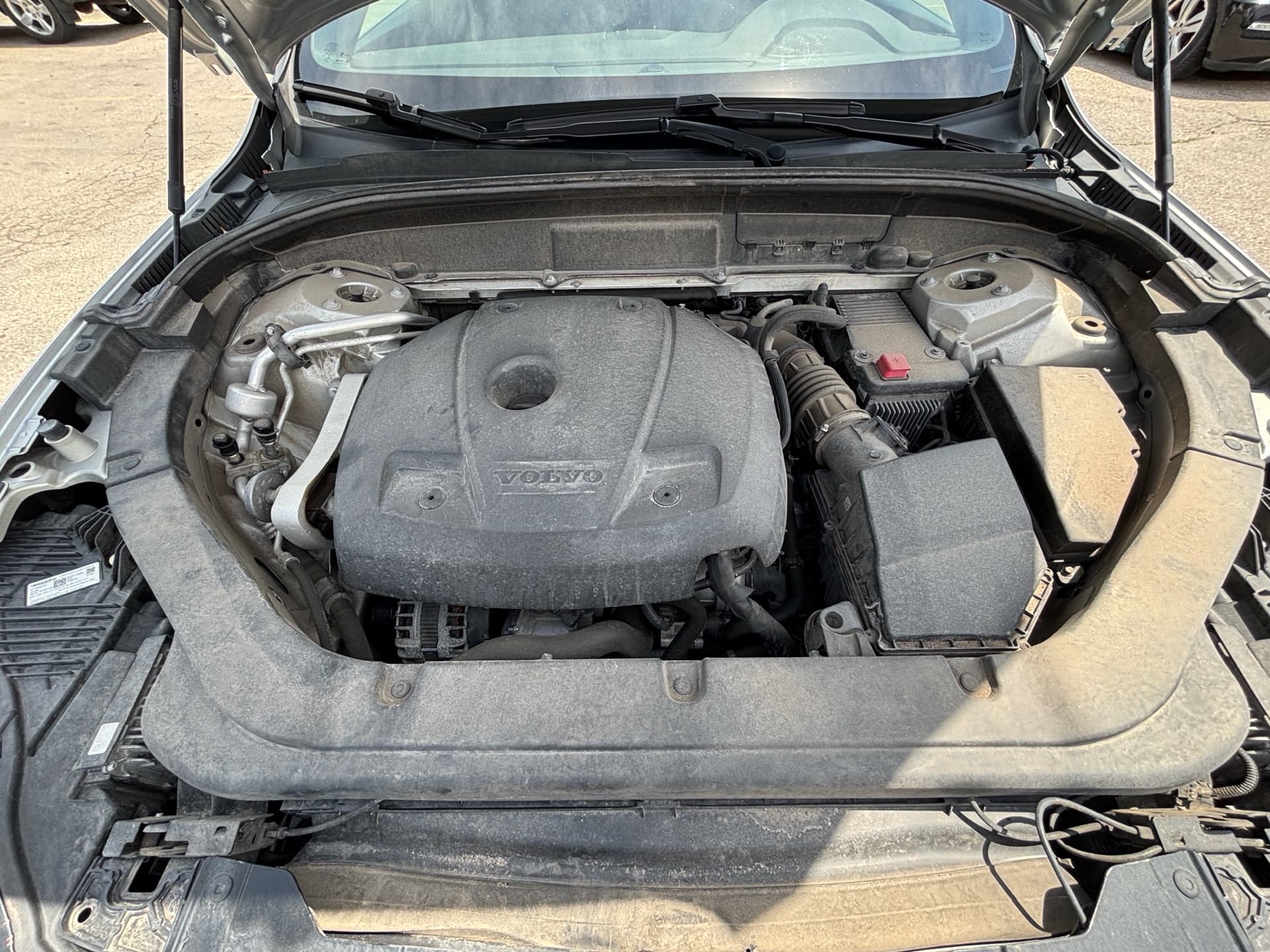 2018 Volvo XC60 T6 AWD Momentum