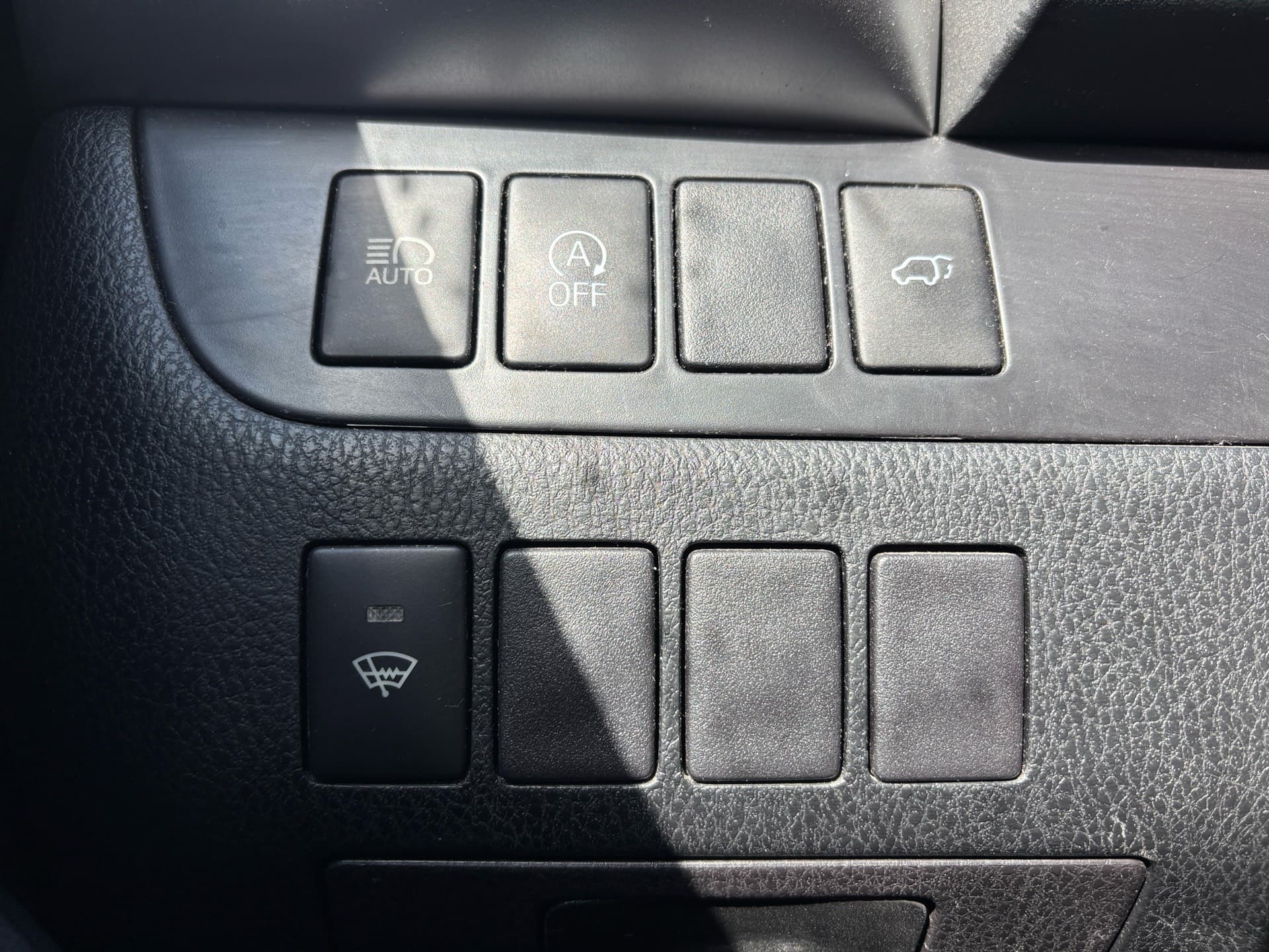 2019 Toyota Highlander AWD XLE, 8 Passenger, Navi,