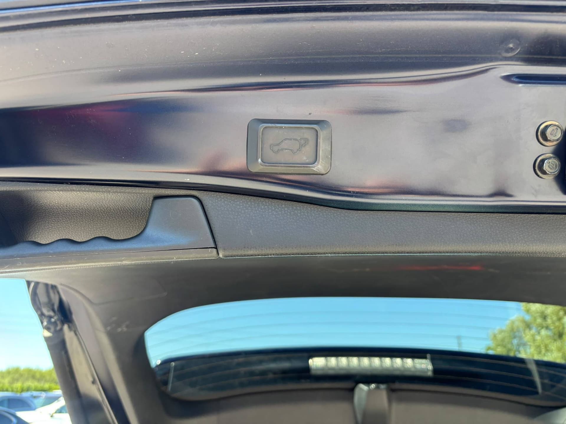 2019 Toyota RAV4 Limited AWD Hybrid