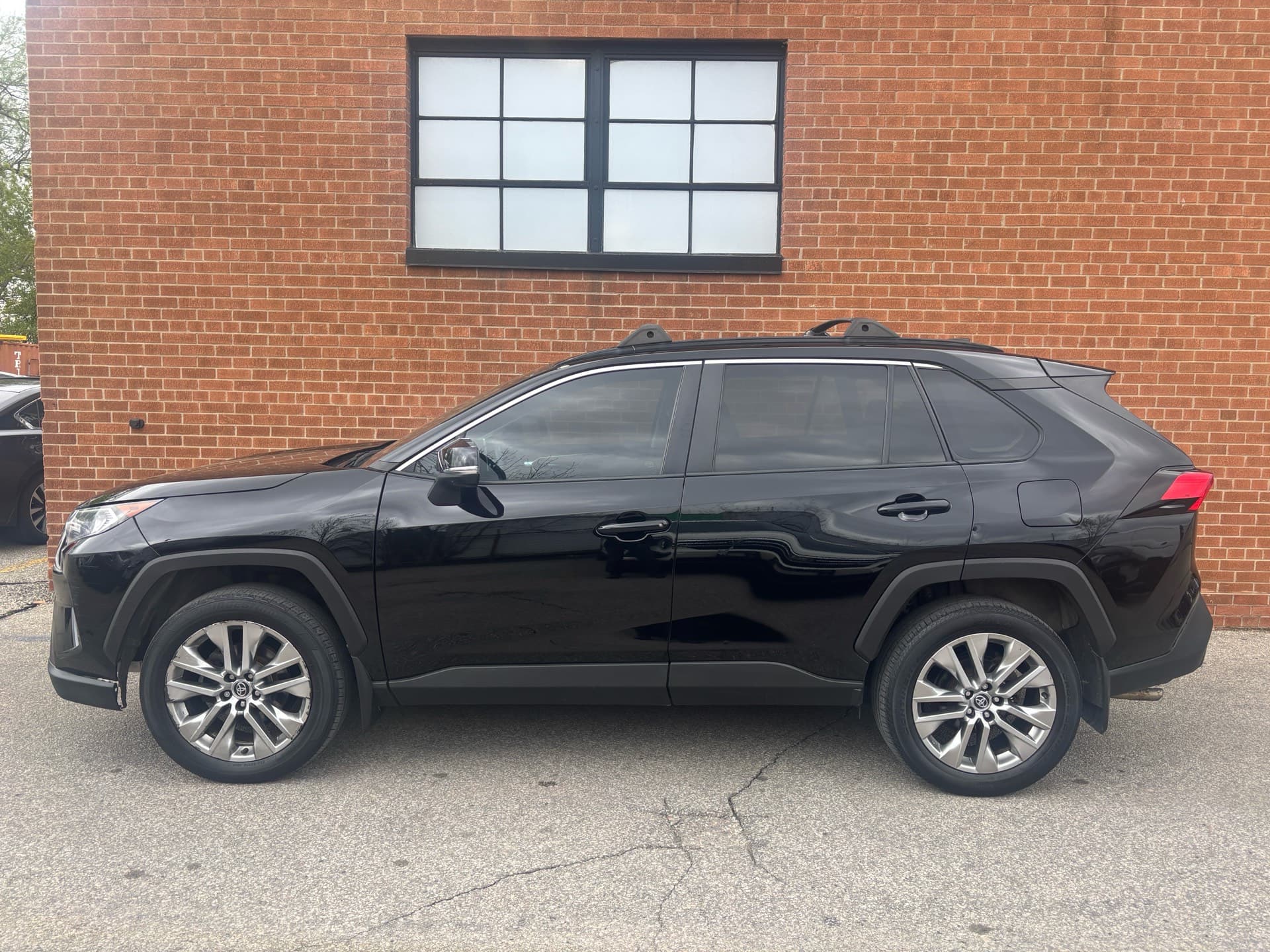 2021 Toyota RAV4 XLE AWD Leather Sunroof