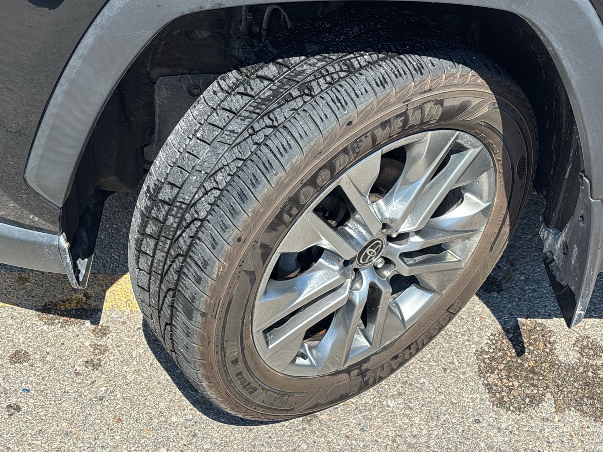 2022 Toyota RAV4 XLE AWD