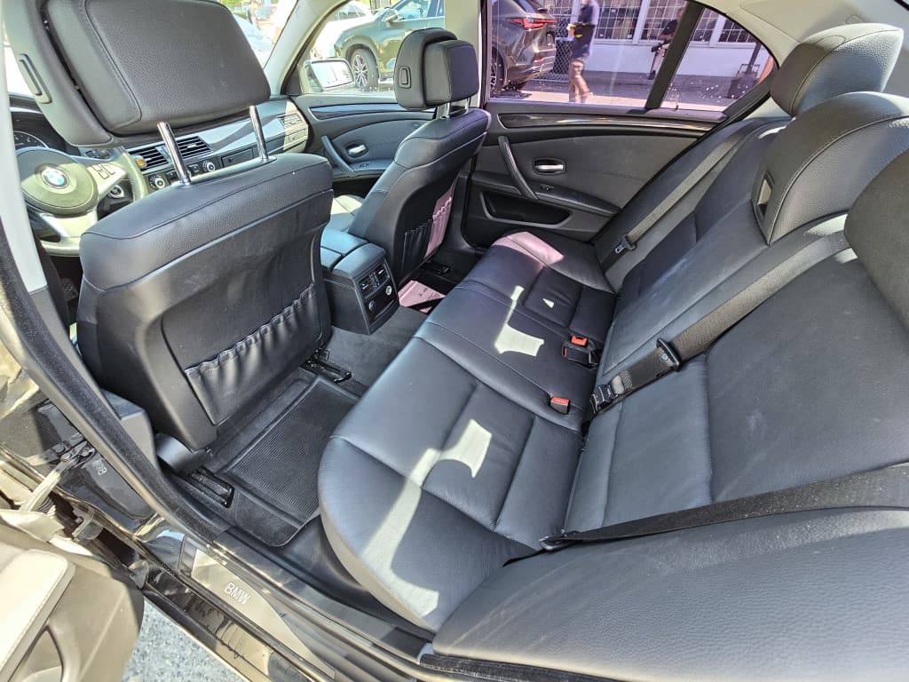 2010 BMW 5 Series 4dr Sdn 528i RWD