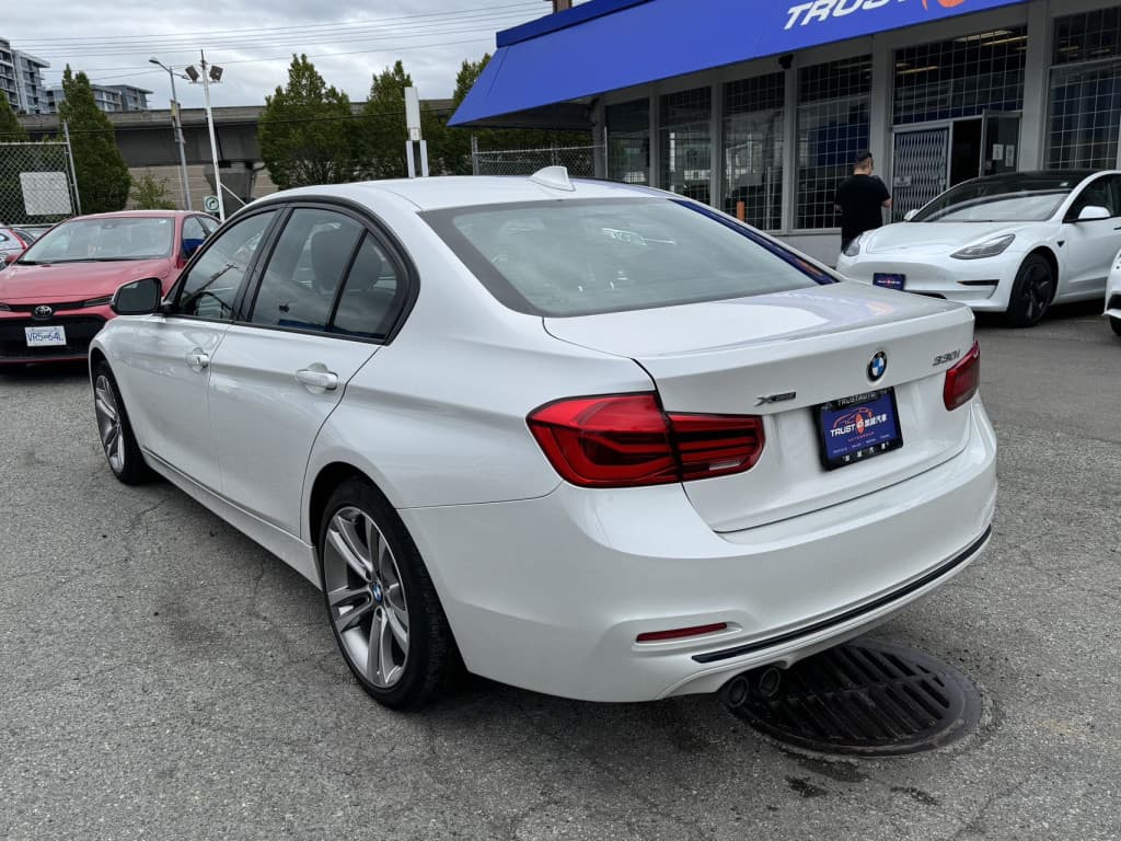 2018 BMW 330i XDRIVE