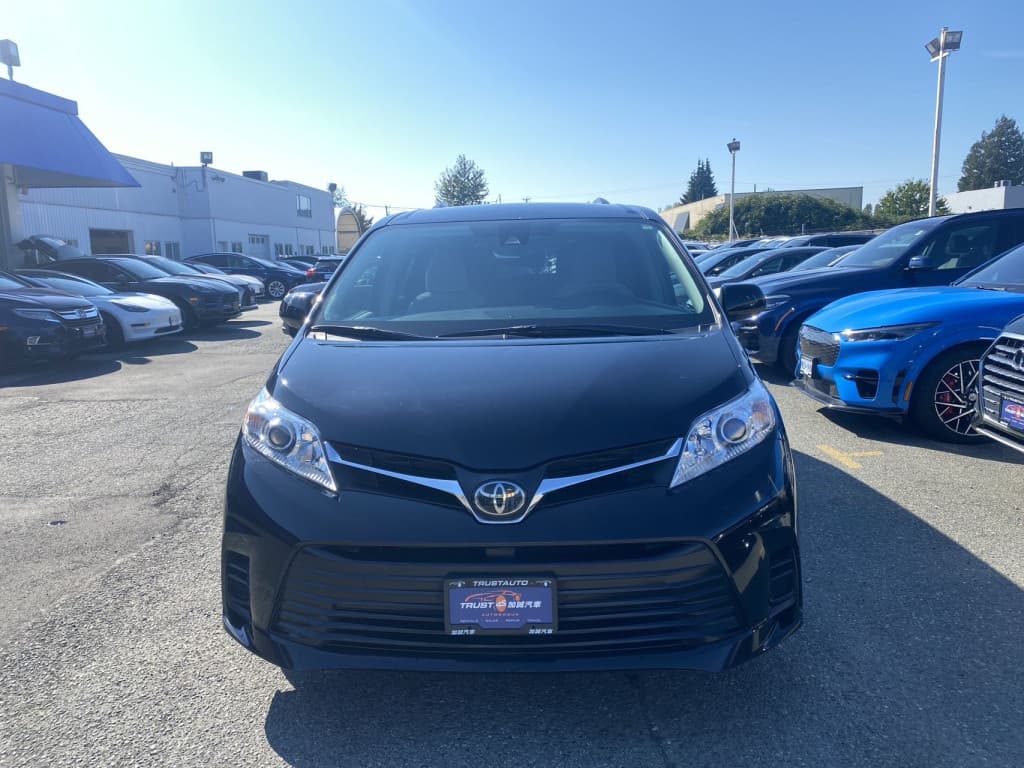 2018 Toyota Sienna LE 7-Passenger AWD