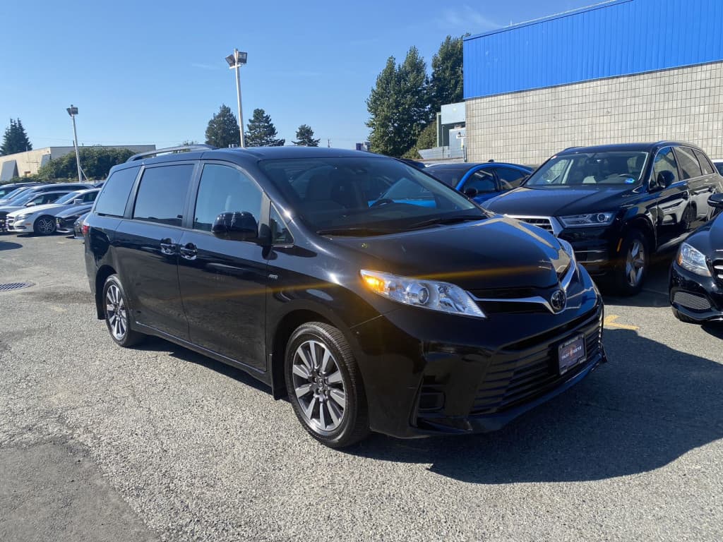 2018 Toyota Sienna LE 7-Passenger AWD