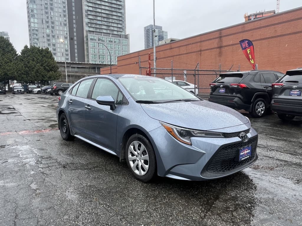 2022 Toyota Corolla LE