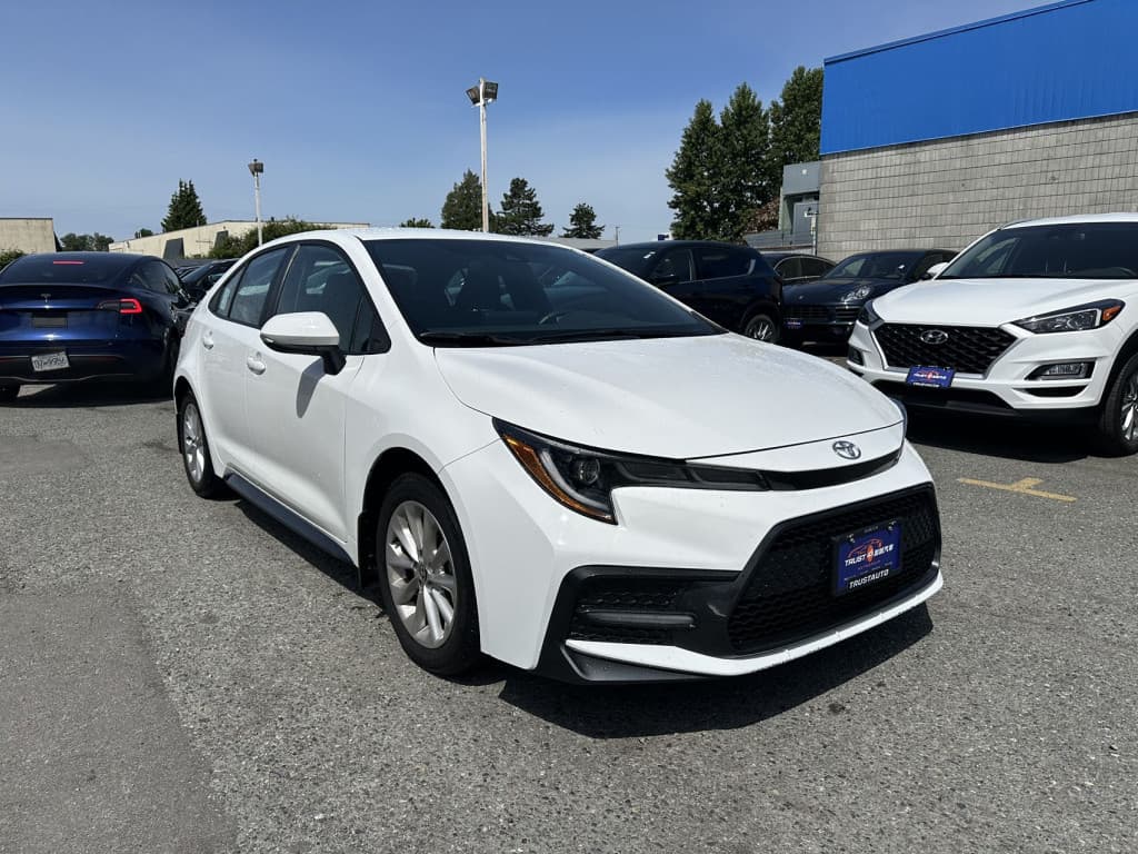 2022 Toyota Corolla SE 4dr Sedan