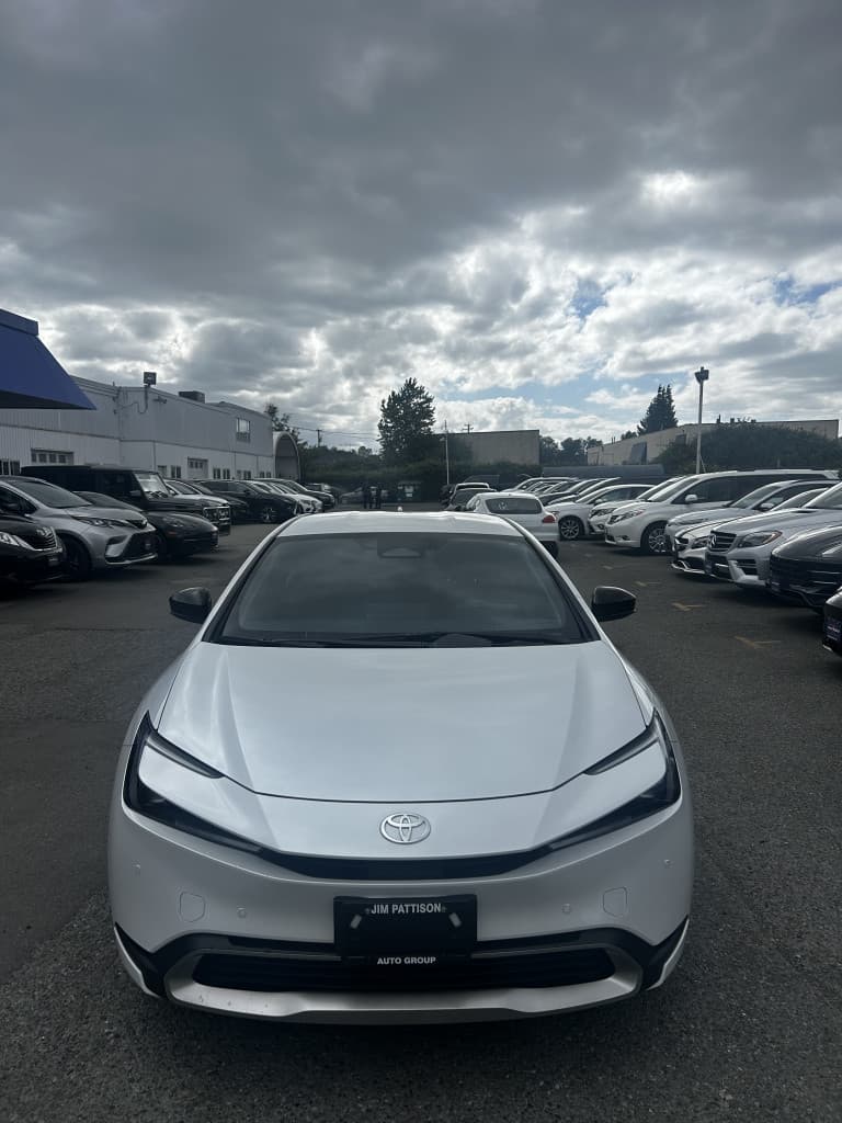 2024 Toyota Prius SE Hatchback CVT
