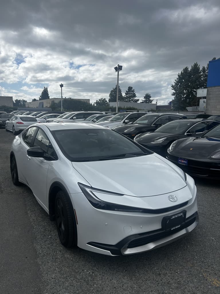2024 Toyota Prius SE Hatchback CVT