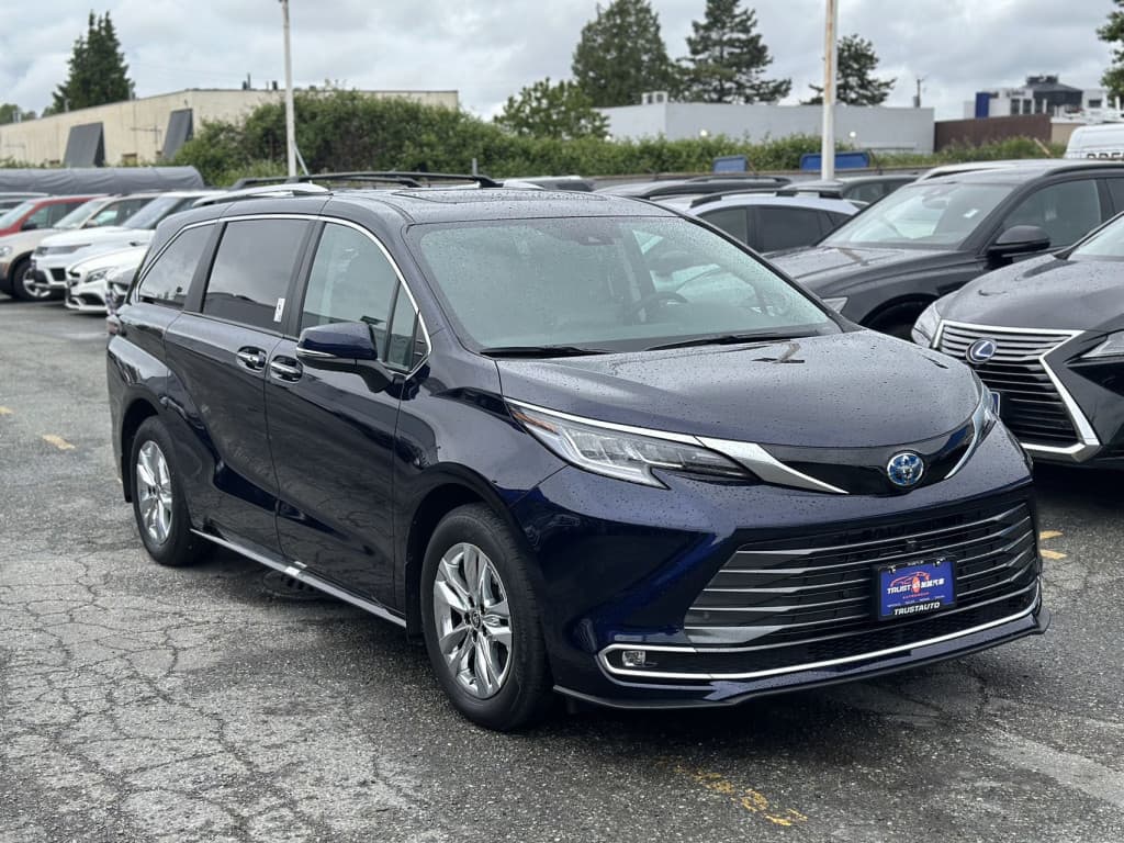 2024 Toyota Sienna sienna limited awd