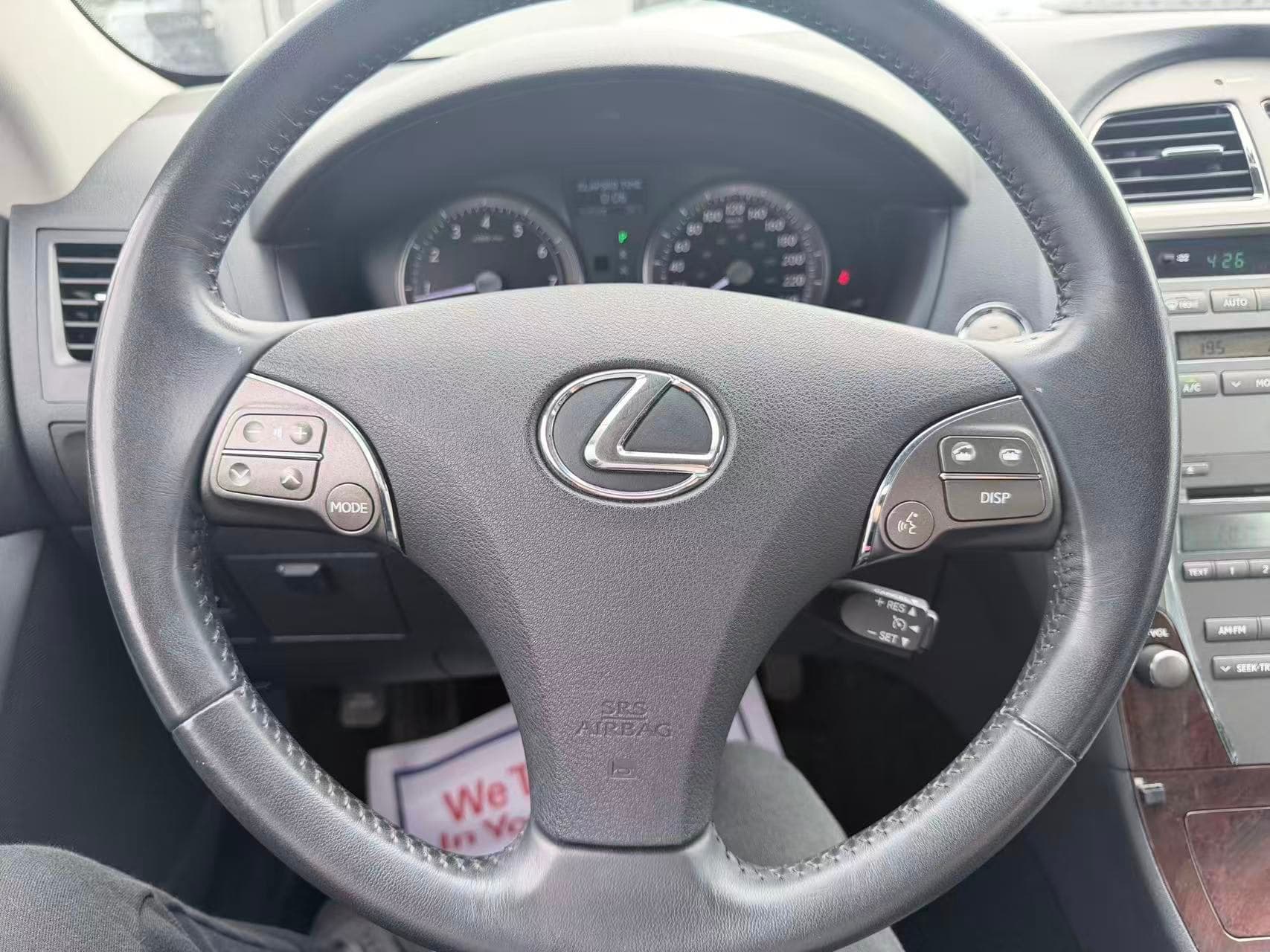 2010 Lexus ES 4dr Sdn/ NO ACCIDENT/ NEW TIRES