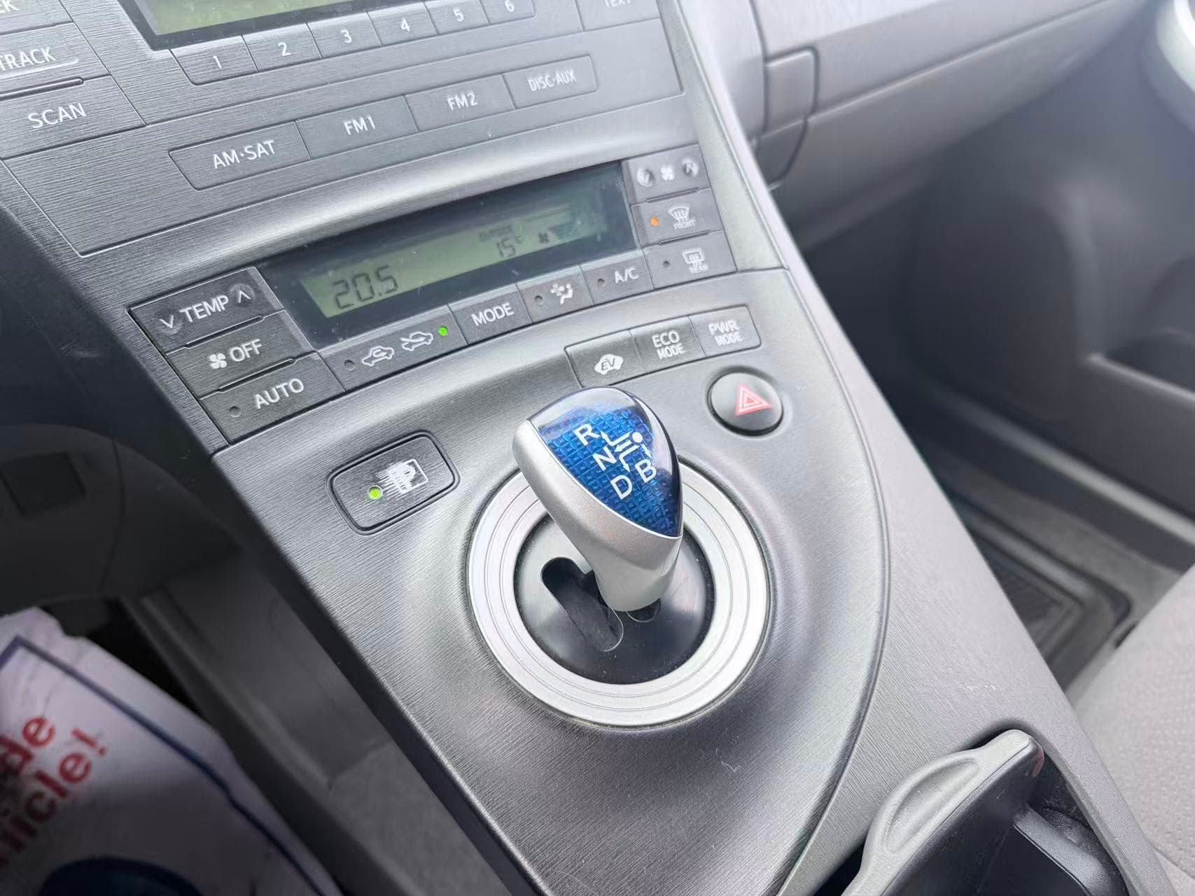 2010 Toyota Prius HB/ CLEAN TITLE/