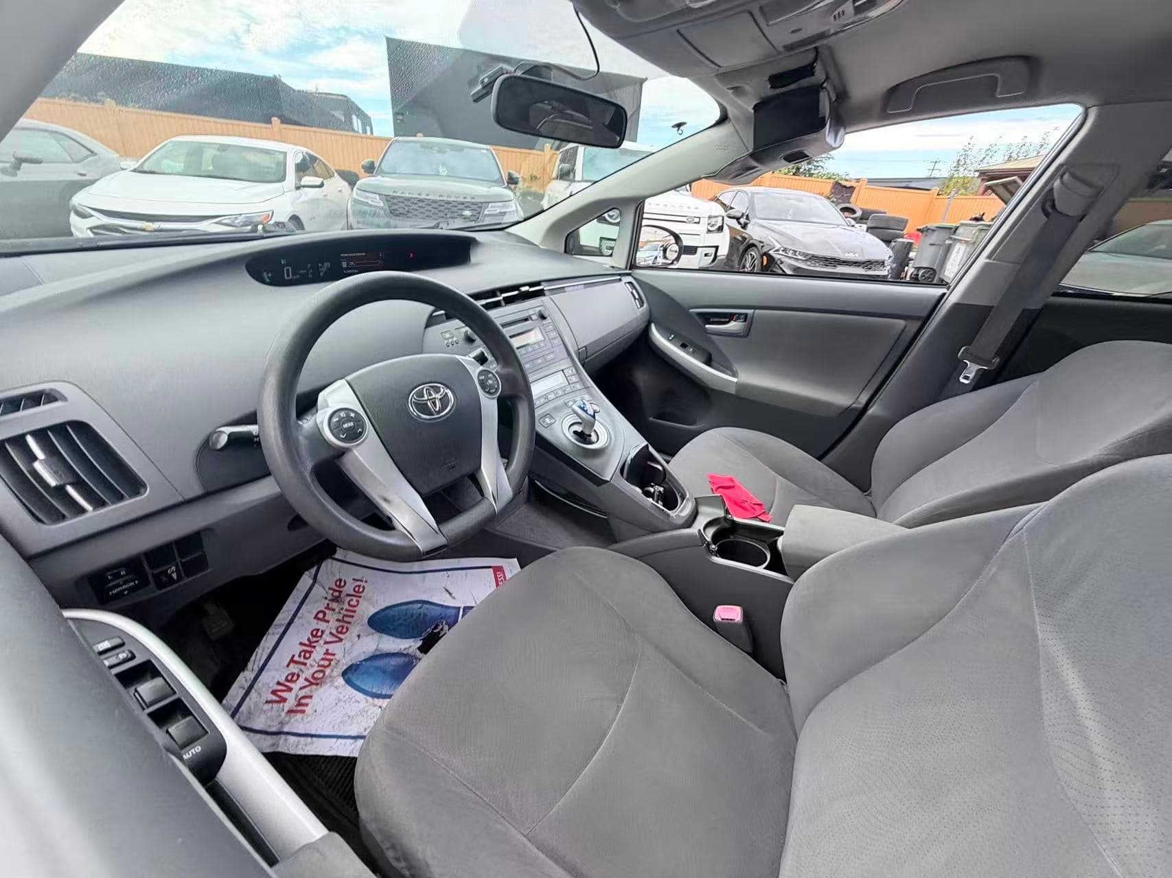 2010 Toyota Prius HB/ CLEAN TITLE/