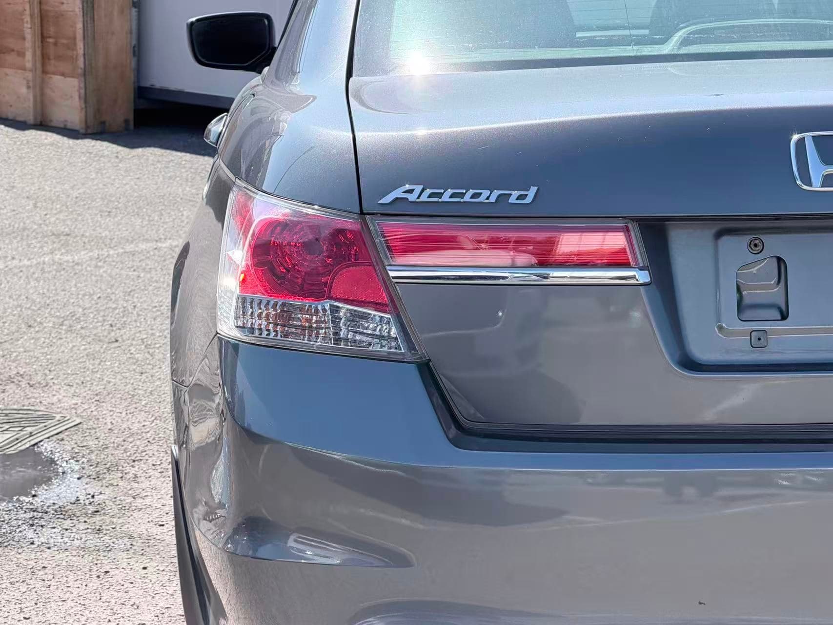 2011 Honda Accord Auto EX-L/ CLEAN TITLE/ BC LOCAL