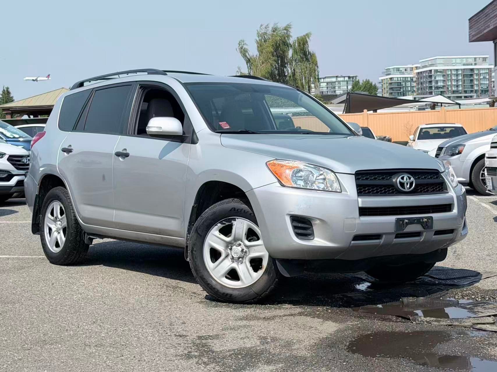 2011 Toyota RAV4 4WD/ CLEAN TITLE/ NAVIGATION SYSTEM/ BC LOCAL