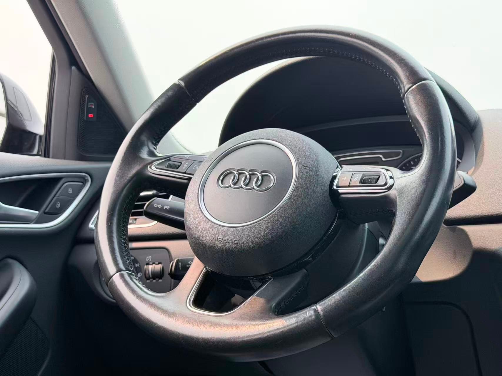 2015 Audi Q3 2.0T Technik/ NO ACCIDENT/ BC LOCAL