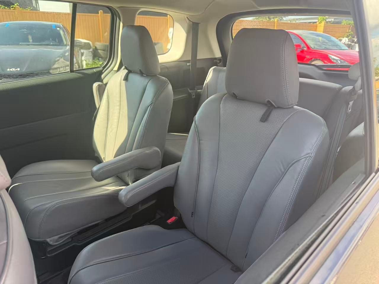 2016 Mazda Mazda5 Touring/ CLEAN TITLE/ BC LOCAL