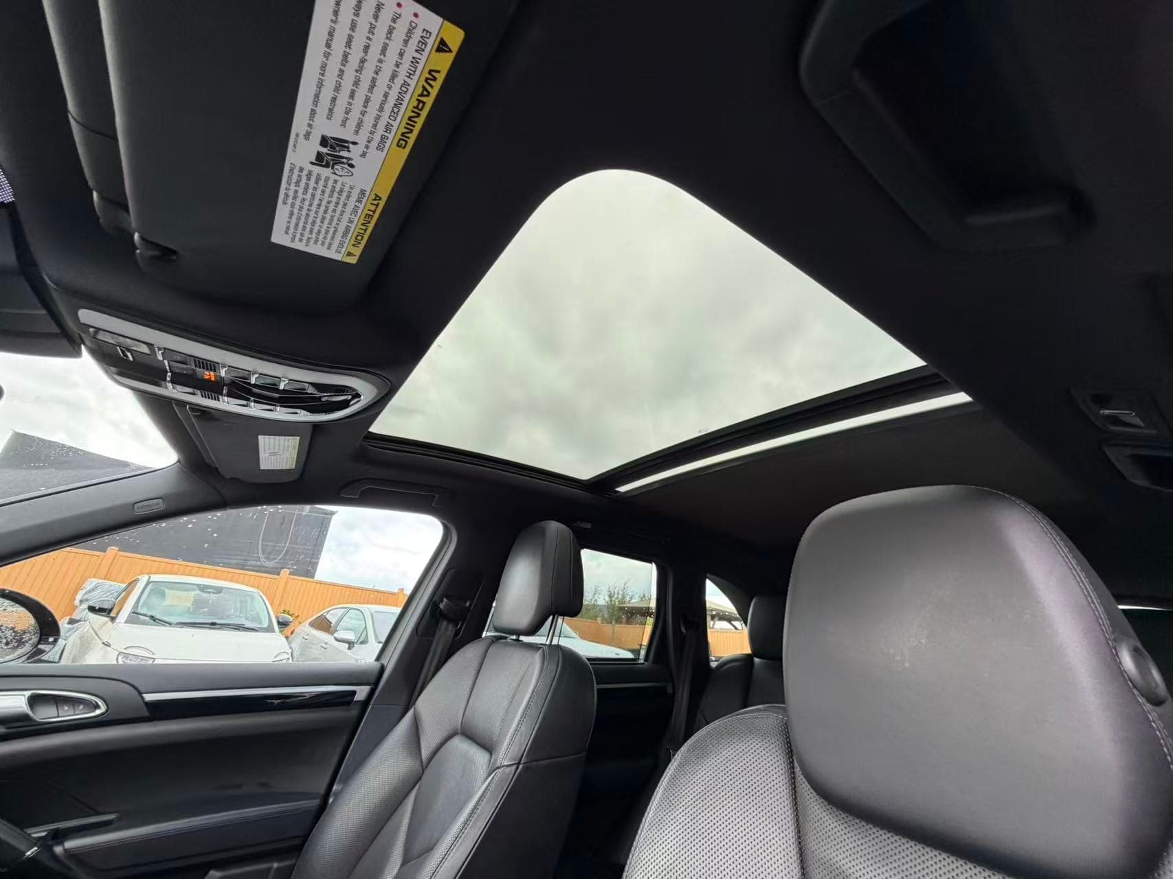 2016 Porsche Cayenne AWD/ NO ACCIDENT/ AIR SUSPENSION/ BC LOCAL