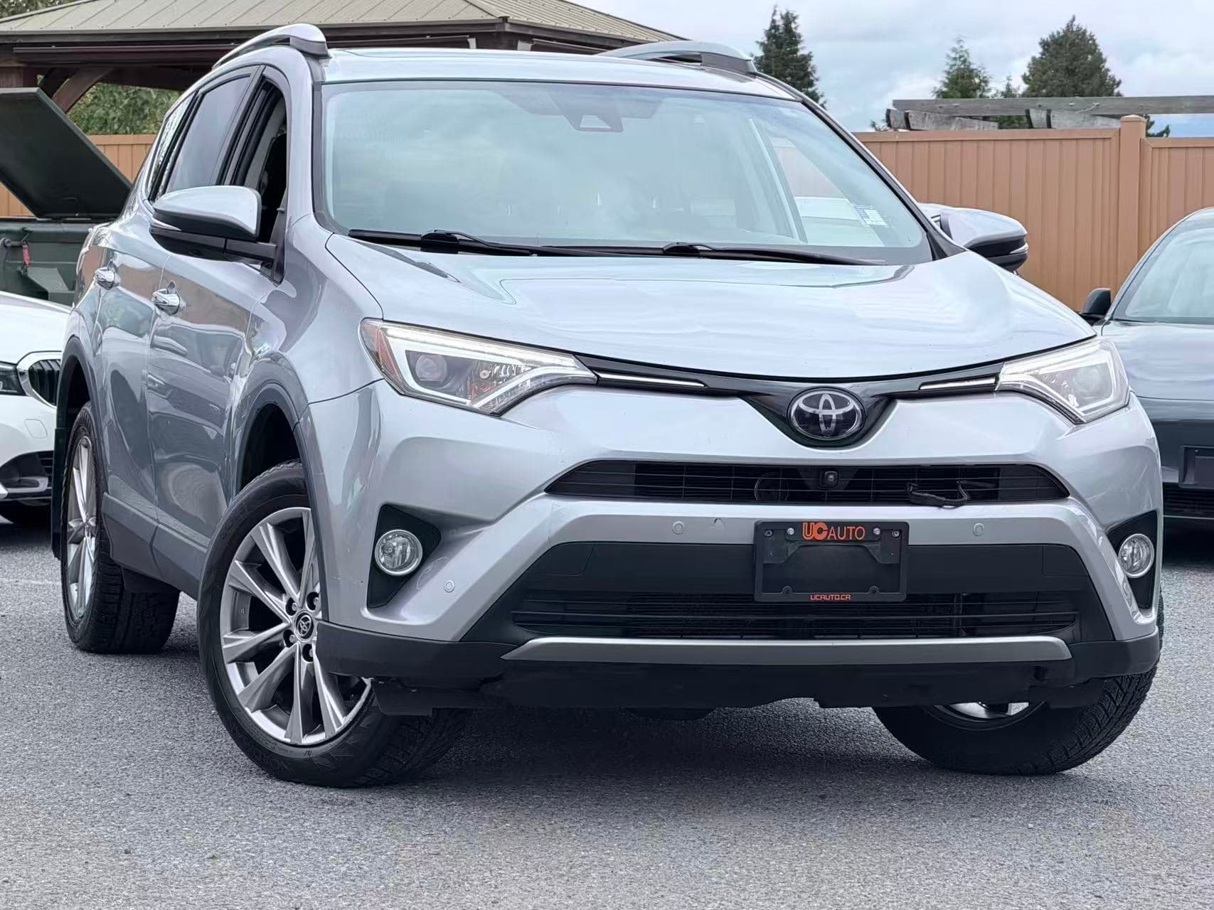 2016 Toyota RAV4 AWD Limited/ CLEAN TITLE/ JBL SOUND SYSTEM