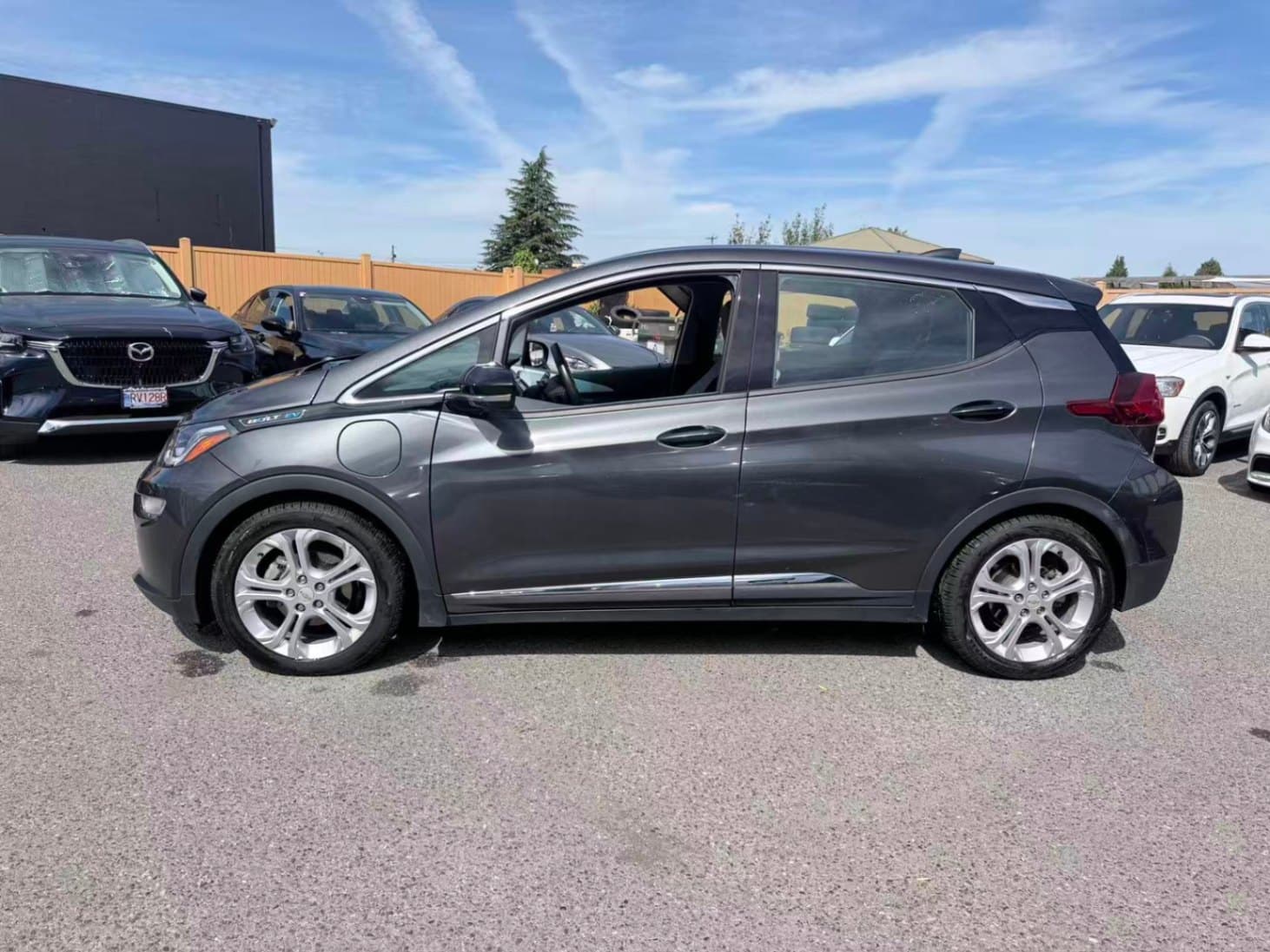 2017 Chevrolet Bolt EV LT/ CLEAN TITLE/ BC LOCAL