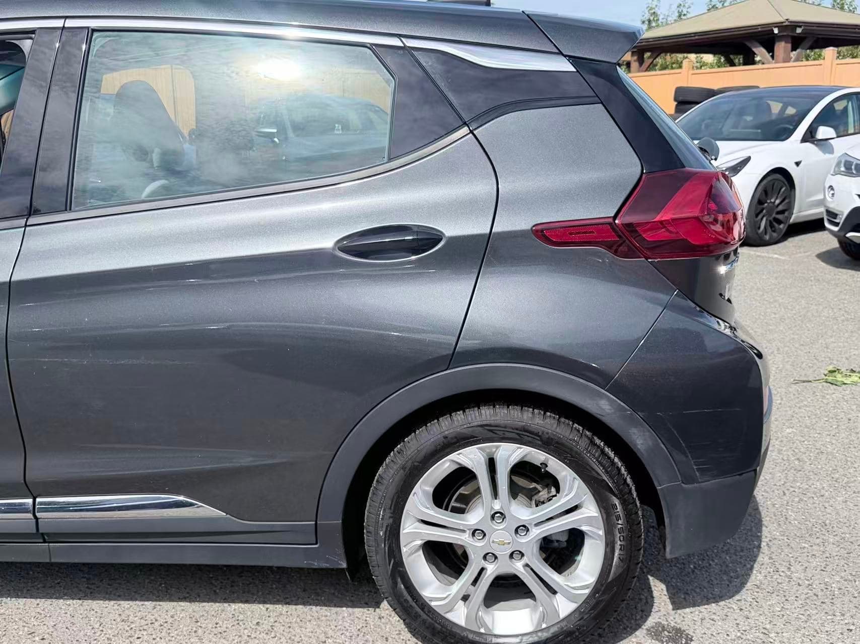 2017 Chevrolet Bolt EV LT/ CLEAN TITLE/ BC LOCAL