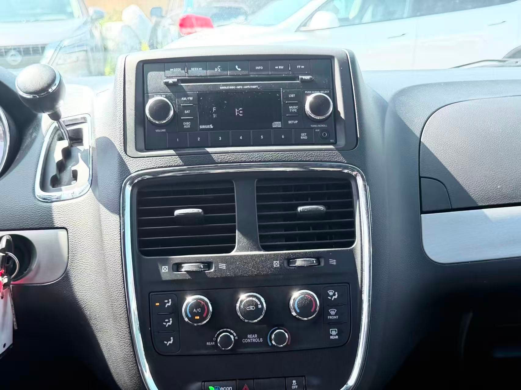 2017 Dodge Grand Caravan SXT/ NO ACCIDENT/ BC LOCAL