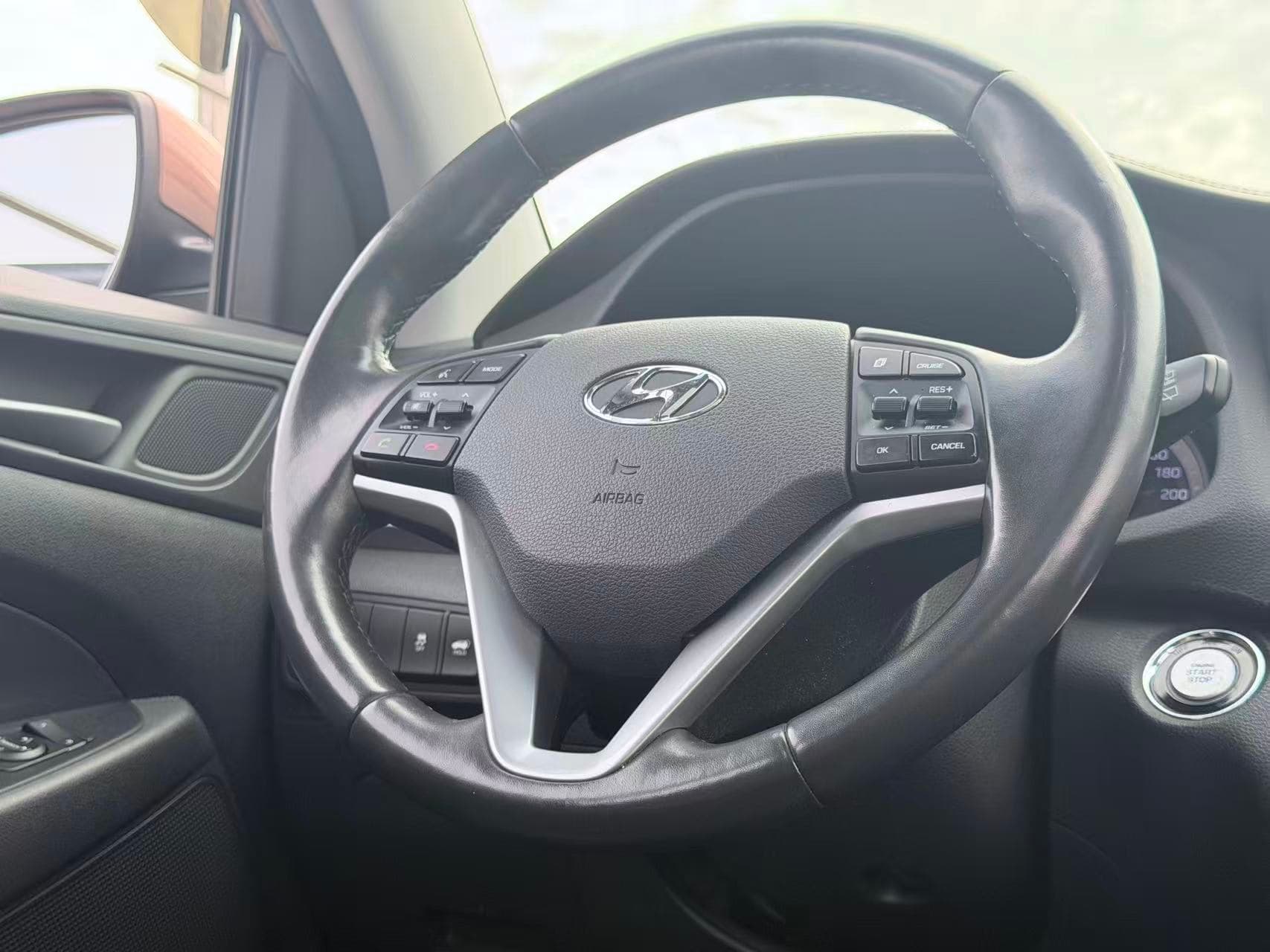 2017 Hyundai Tucson AWD 4dr 1.6L Limited/ NO ACCIDENT/ NAVIGATION SYSTEM