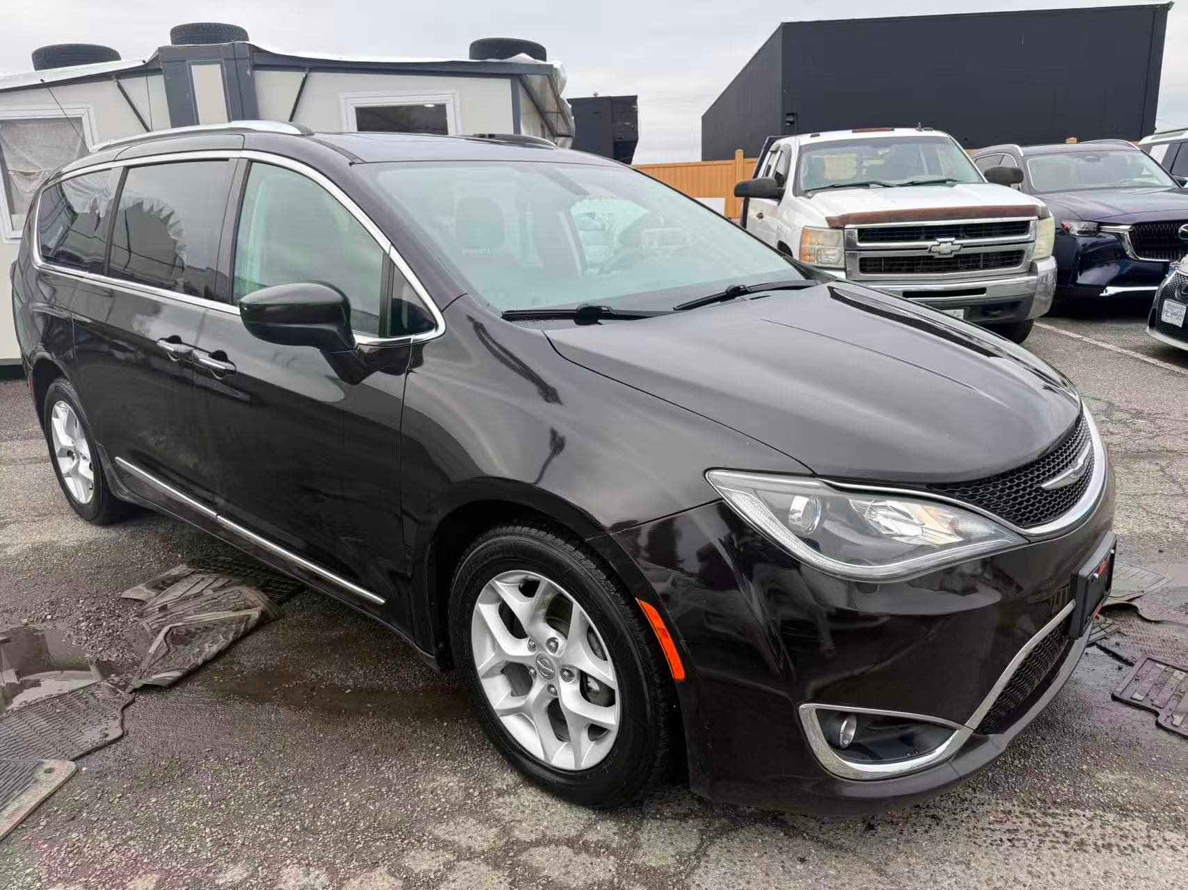 2018 Chrysler Pacifica Touring-L Plus 2WD No Accident, BC Local