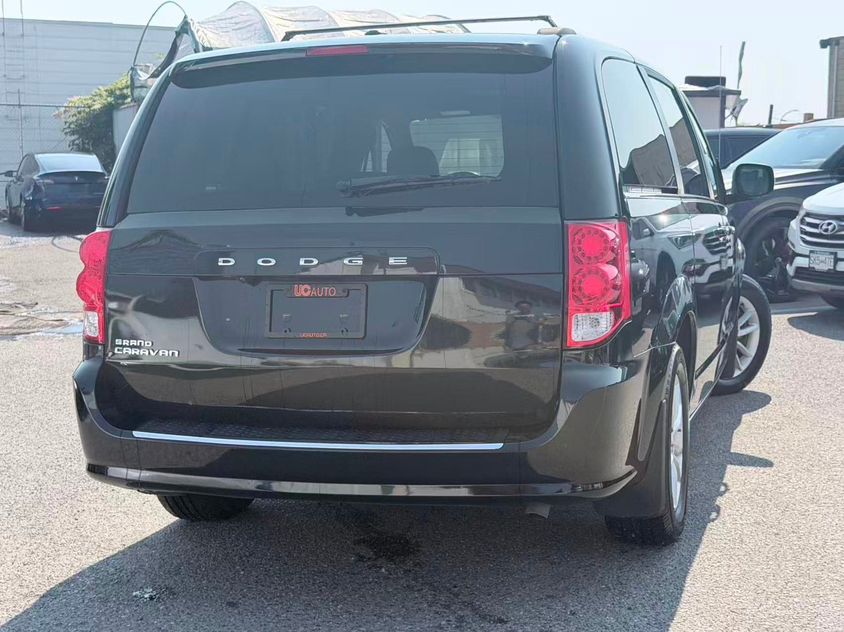 2018 Dodge Grand Caravan SXT Premium Plus/ CLEAN TITLE/ BC LOCAL/ ONE OWNER