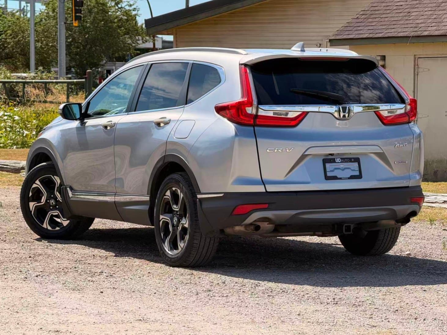 2018 Honda CR-V Touring AWD/ CLEAN TITLE/ NAVIGATION SYSTEM