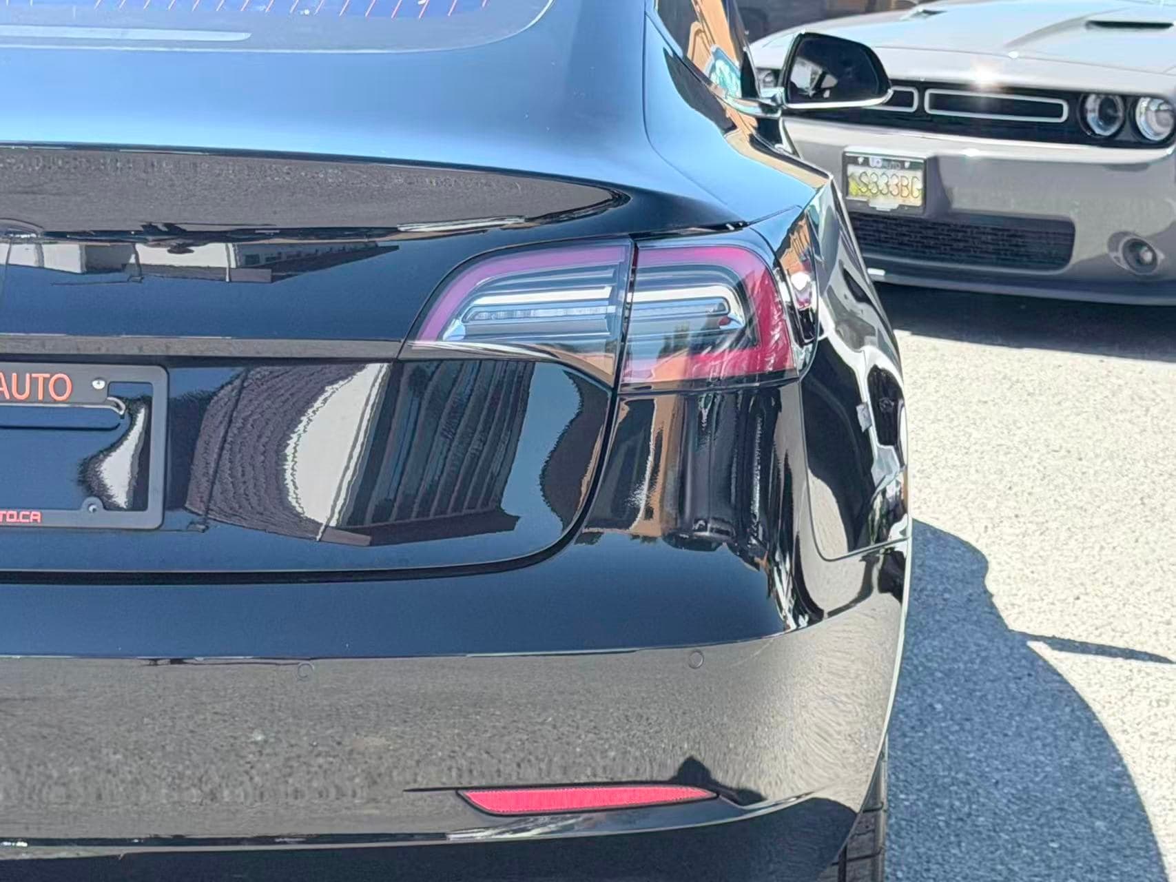 2018 Tesla Model 3 LONG RANGE/ NO ACCIDENT/ BC LOCAL