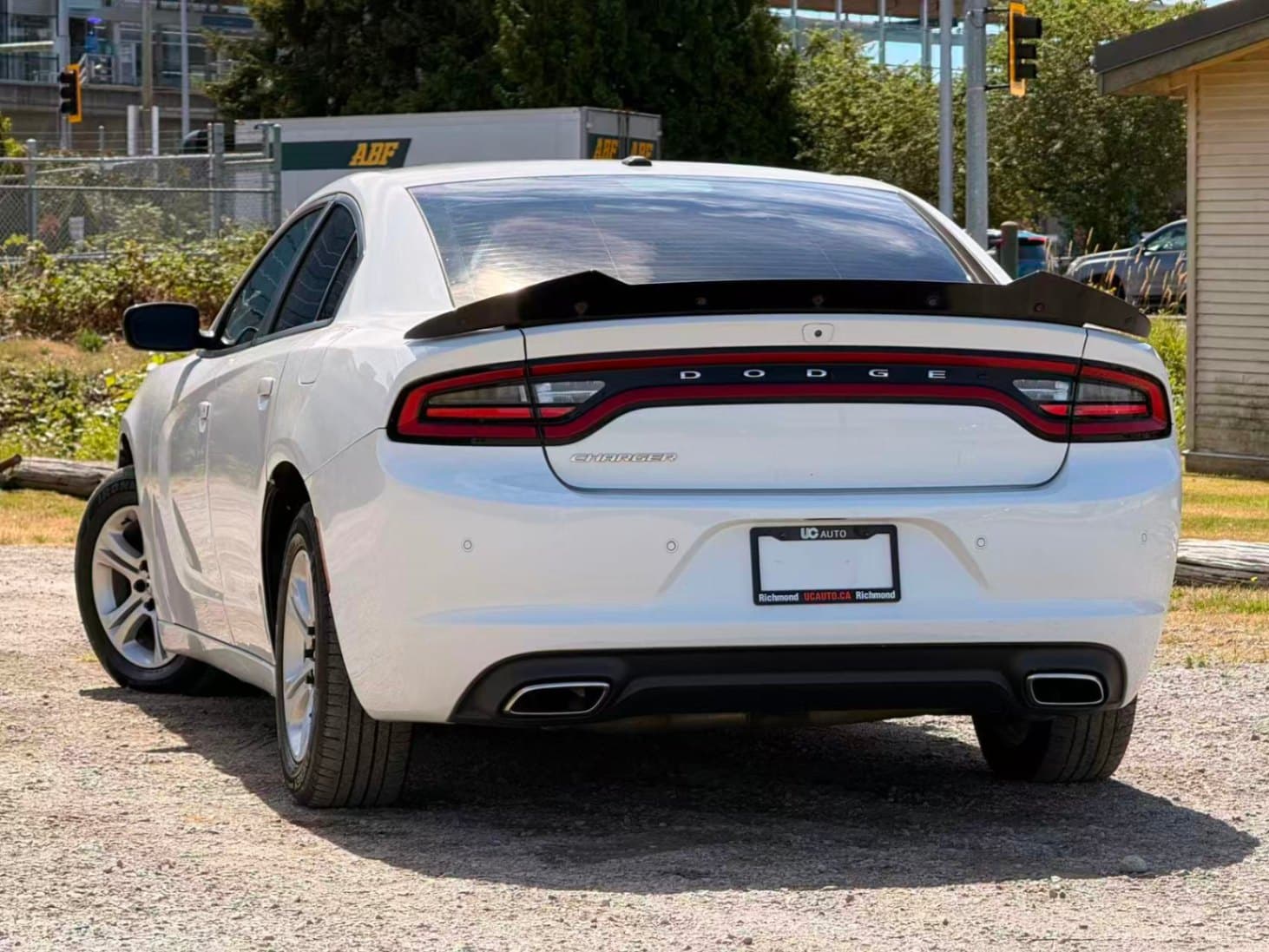 2019 Dodge Charger SXT RWD/ CLEAN TITLE/ POWER SUNROOF