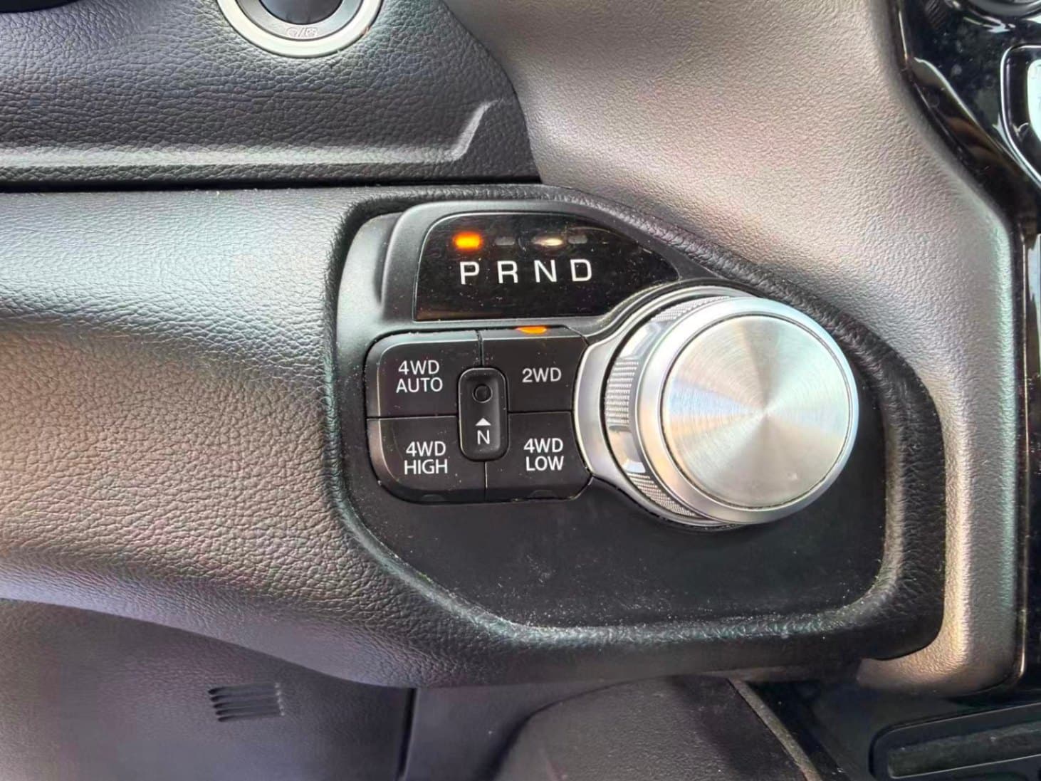 2019 Ram 1500 Sport 4x4 Crew Cab 5'7" Box/ CLEAN TITLE/ BC LOCAL