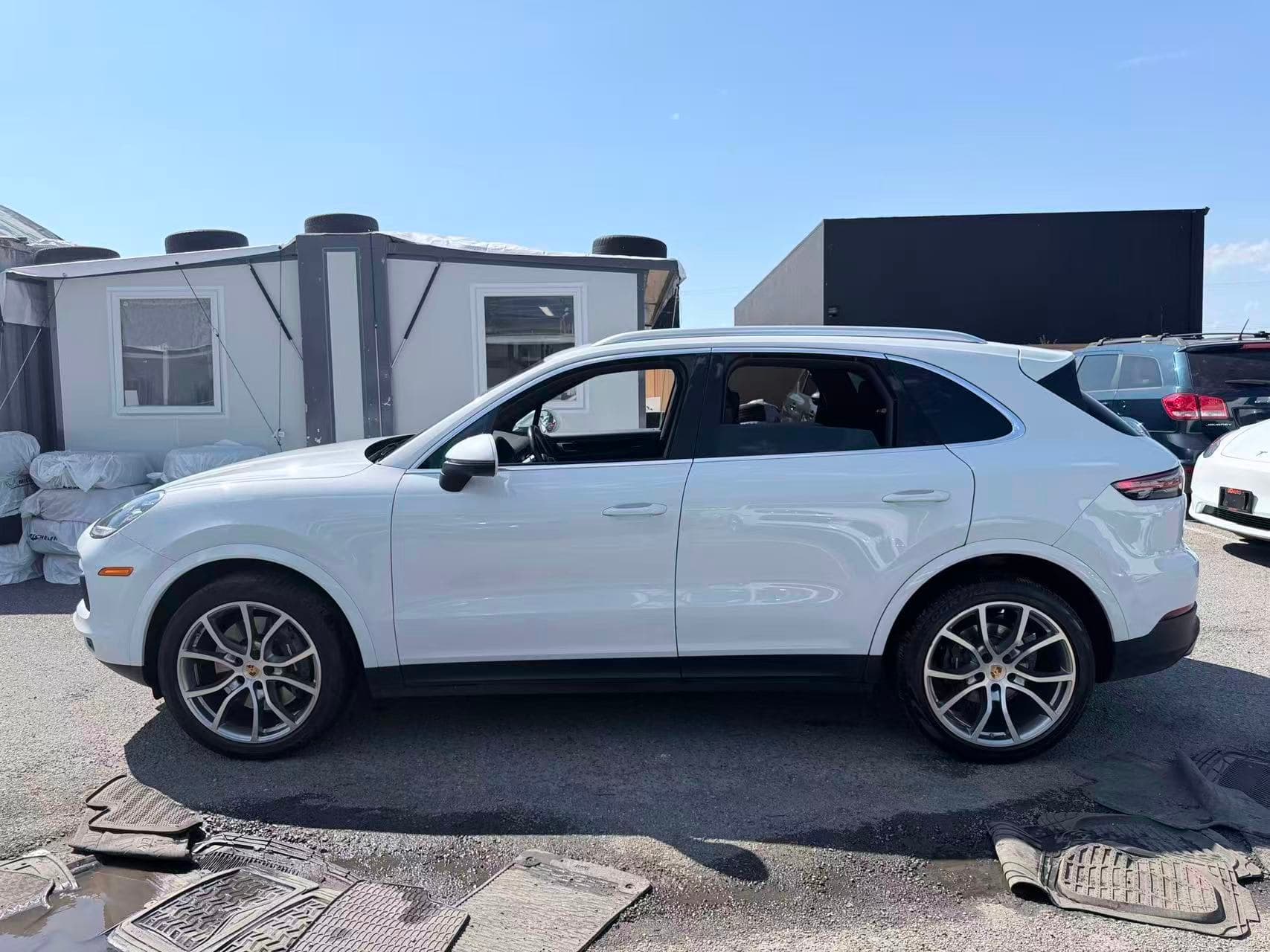 2021 Porsche Cayenne AWD/ PREMIUM PLUS/ CLEAN TITLE/ BC LOCAL