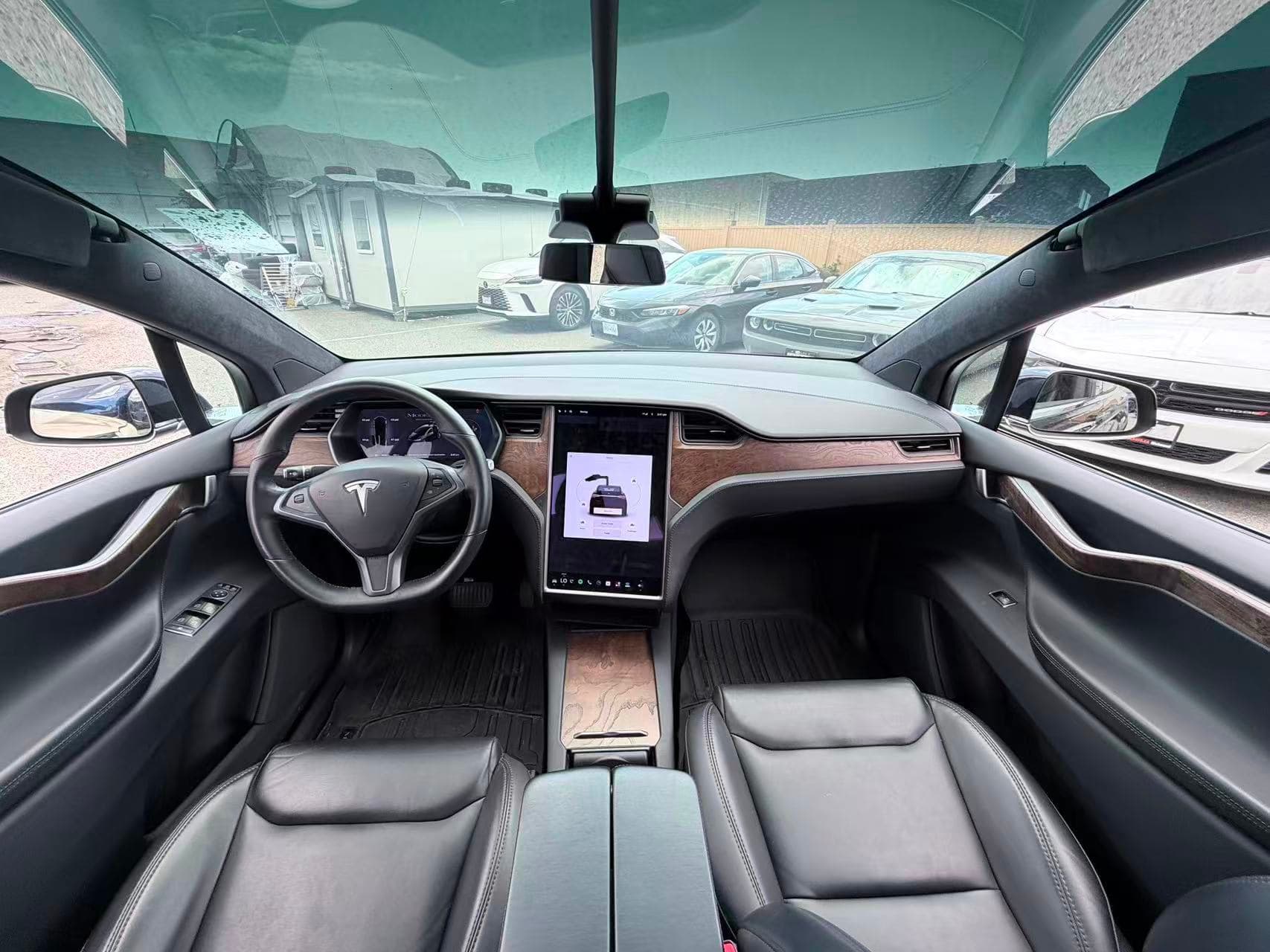 2021 Tesla Model X Long Range Plus AWD/ CLEAN TITLE/ BC LOCAL