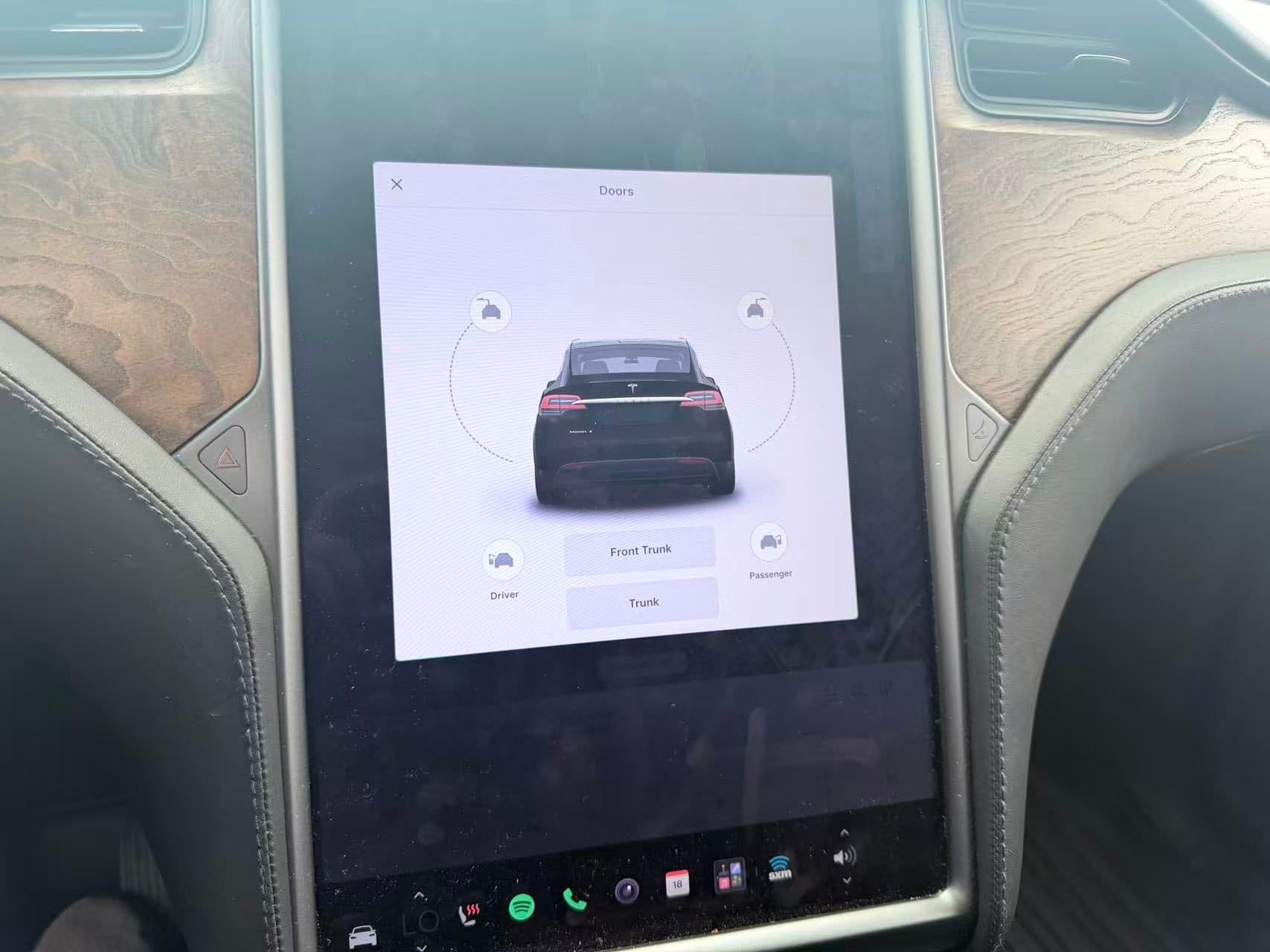 2021 Tesla Model X Long Range Plus AWD/ CLEAN TITLE/ BC LOCAL