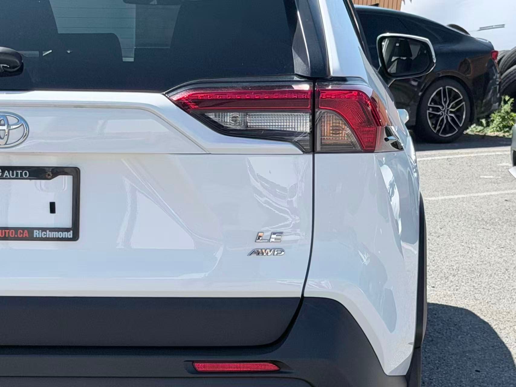 2021 Toyota RAV4 LE AWD/ CLEAN TITLE/ BC LOCAL