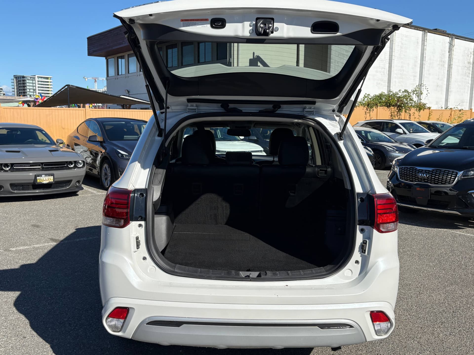 2022 Mitsubishi Outlander PHEV SE S-AWC NO ACCIDENTS/BC LOCAL CAR
