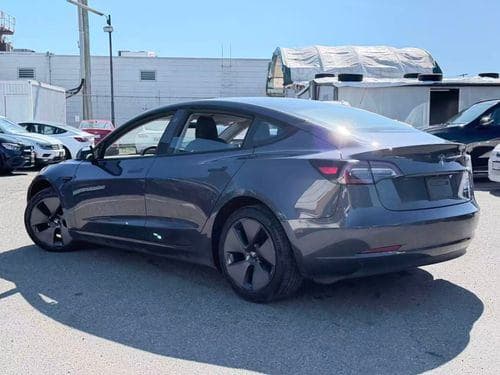 2022 Tesla Model 3 RWD/ CLEAN TITLE