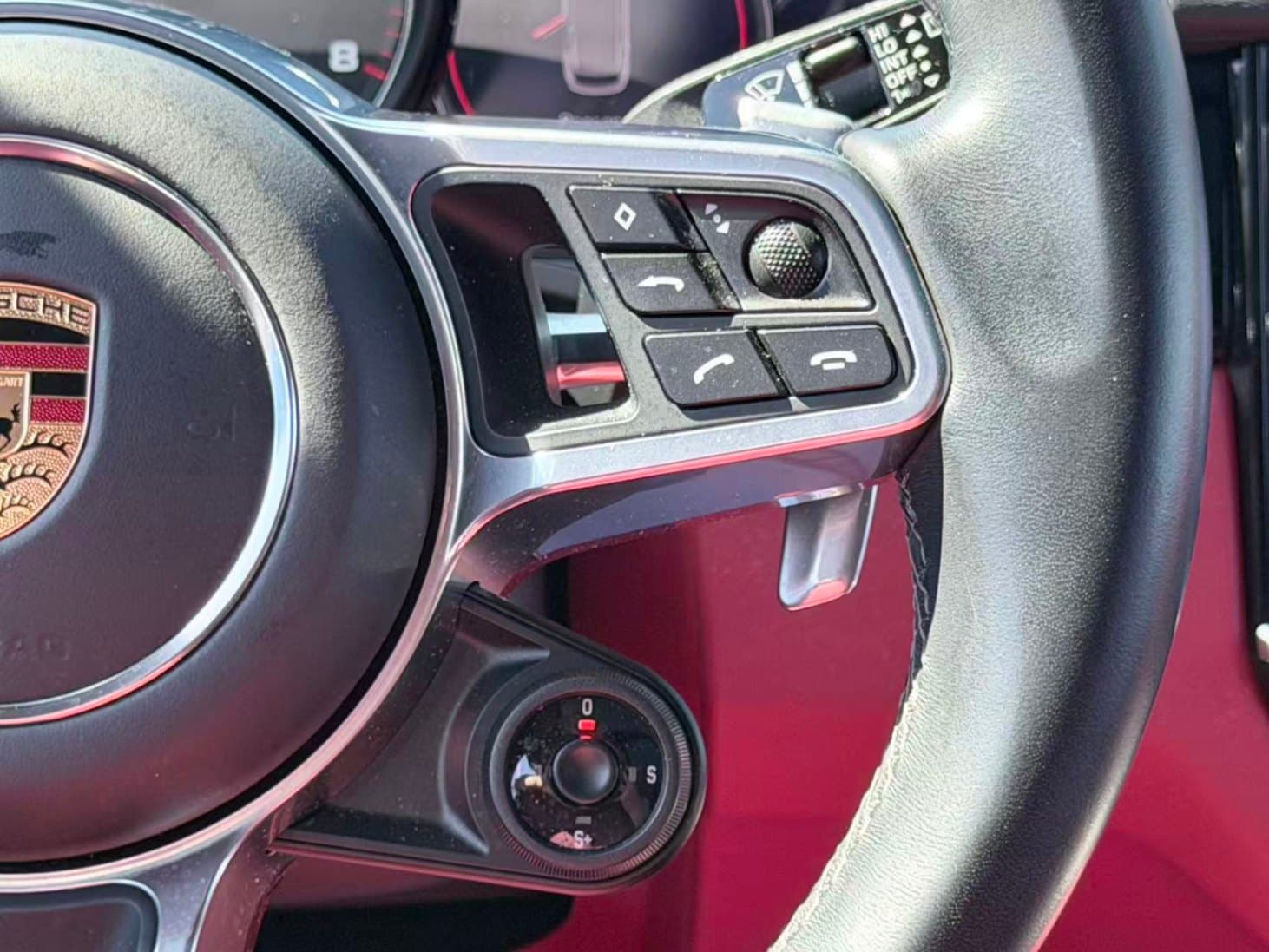 2023 Porsche Cayenne GTS AWD/ SPORT CHRONO/ NO ACCIDENT/ BC LOCAL