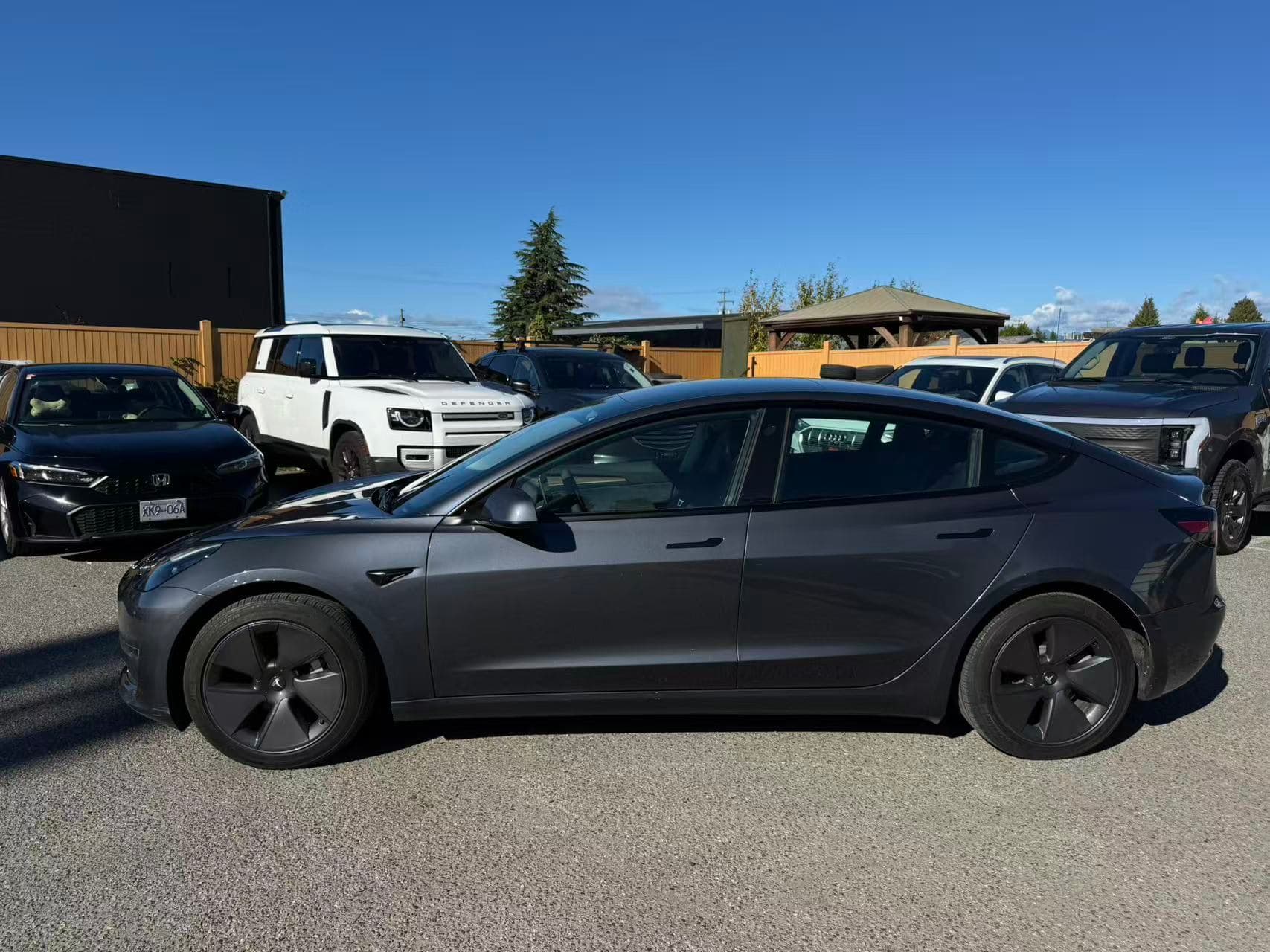 2023 Tesla Model 3 RWD No accident/BC Local