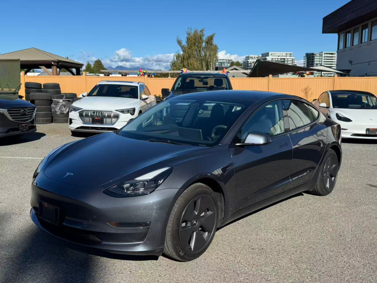 2023 Tesla Model 3 RWD No accident/BC Local