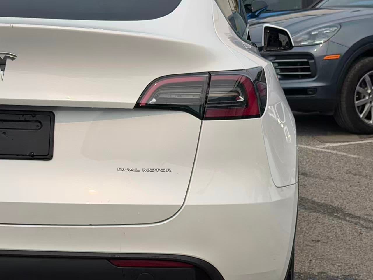 2023 Tesla Model Y Long Range AWD/ NO ACCIDENT/ BC LOCAL/ ONE OWNER