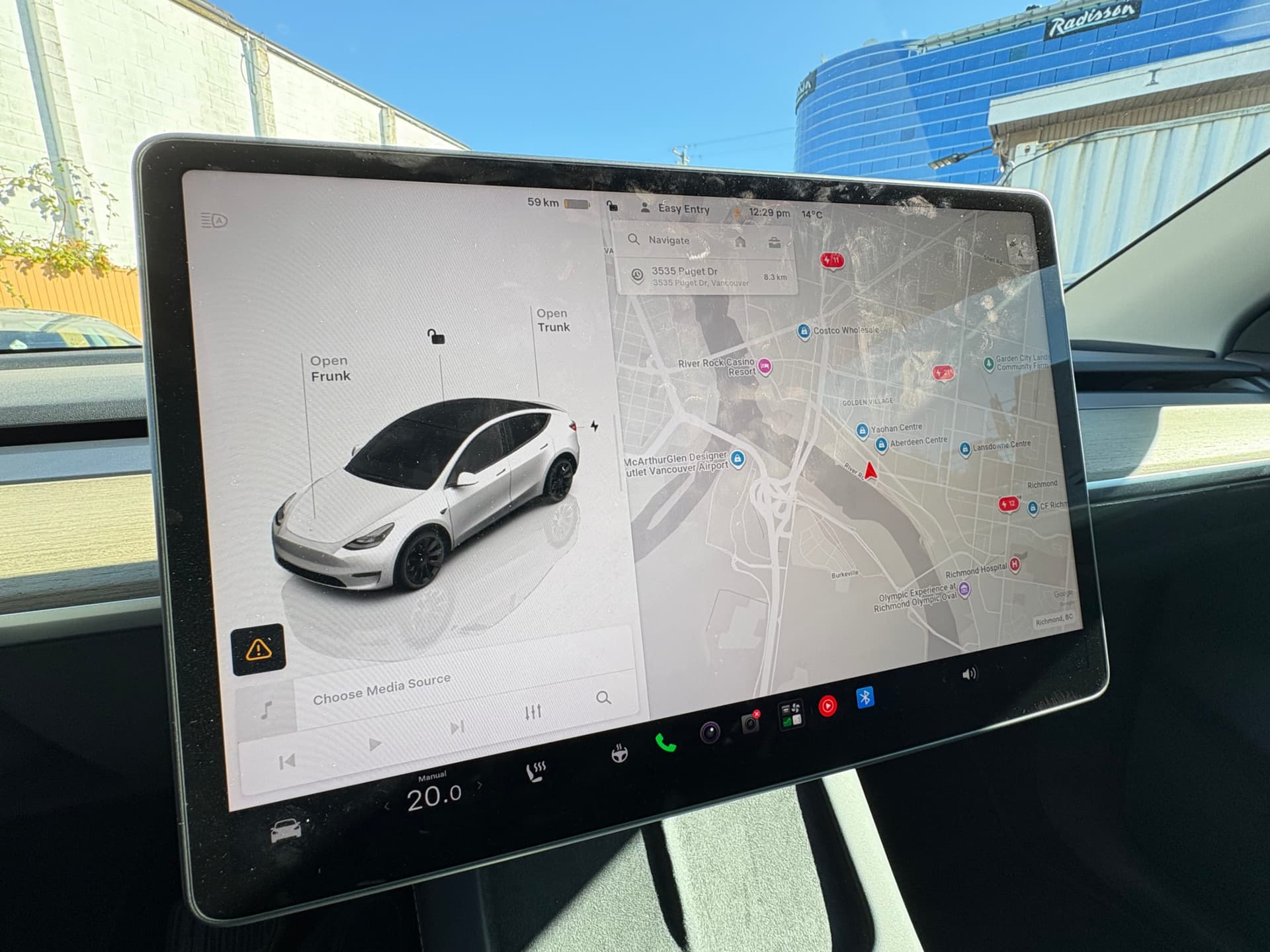 2023 Tesla Model Y Long Range AWD CLEAN TITLE/BC LOCAL CAR
